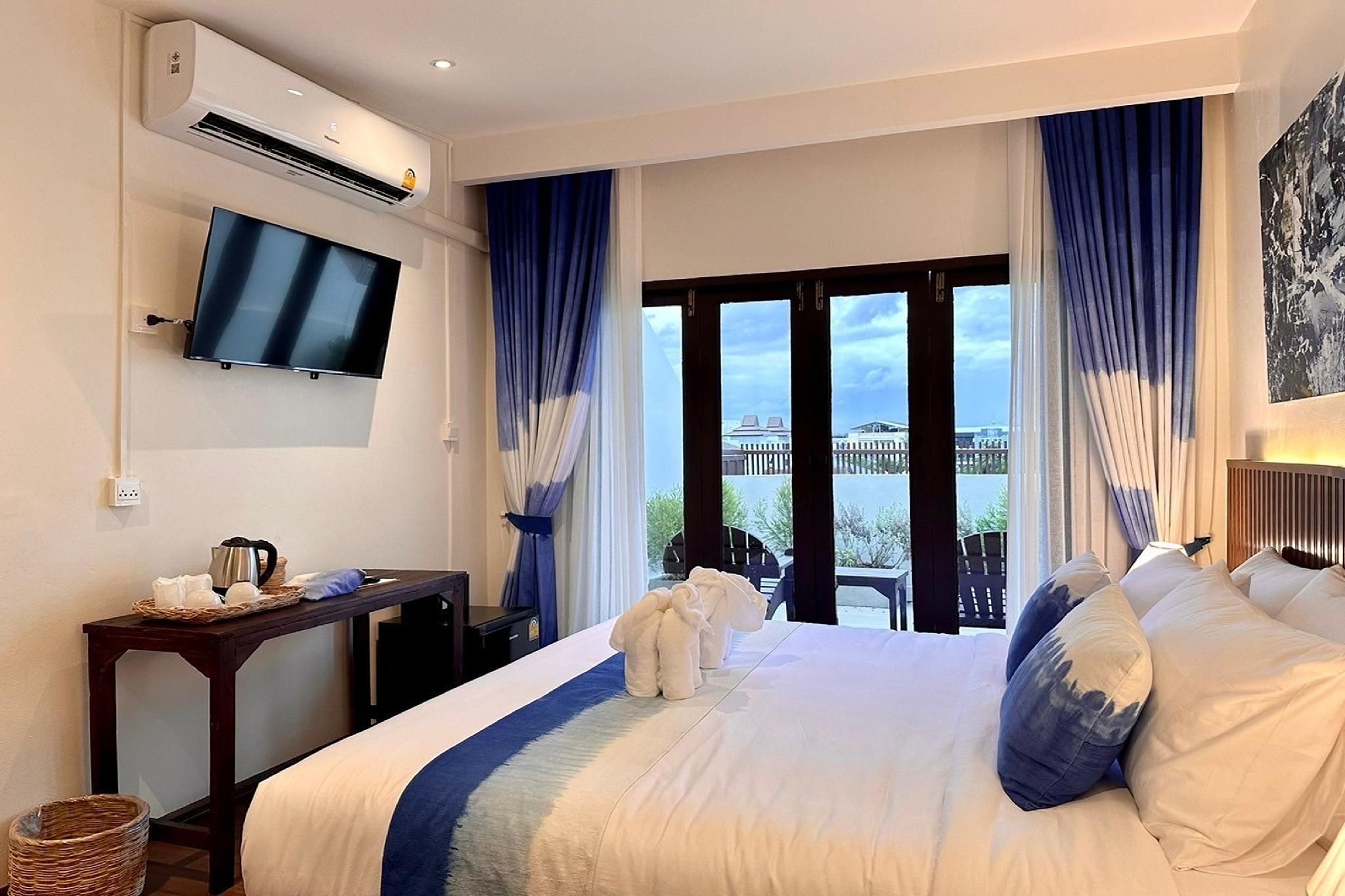 Suite with Balcony