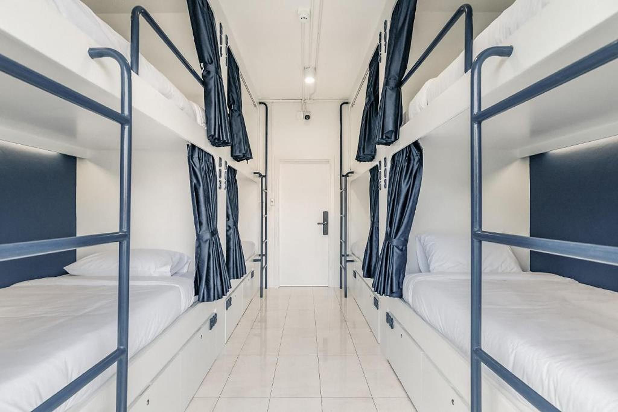 8-Bed Mixed Dormitory Room