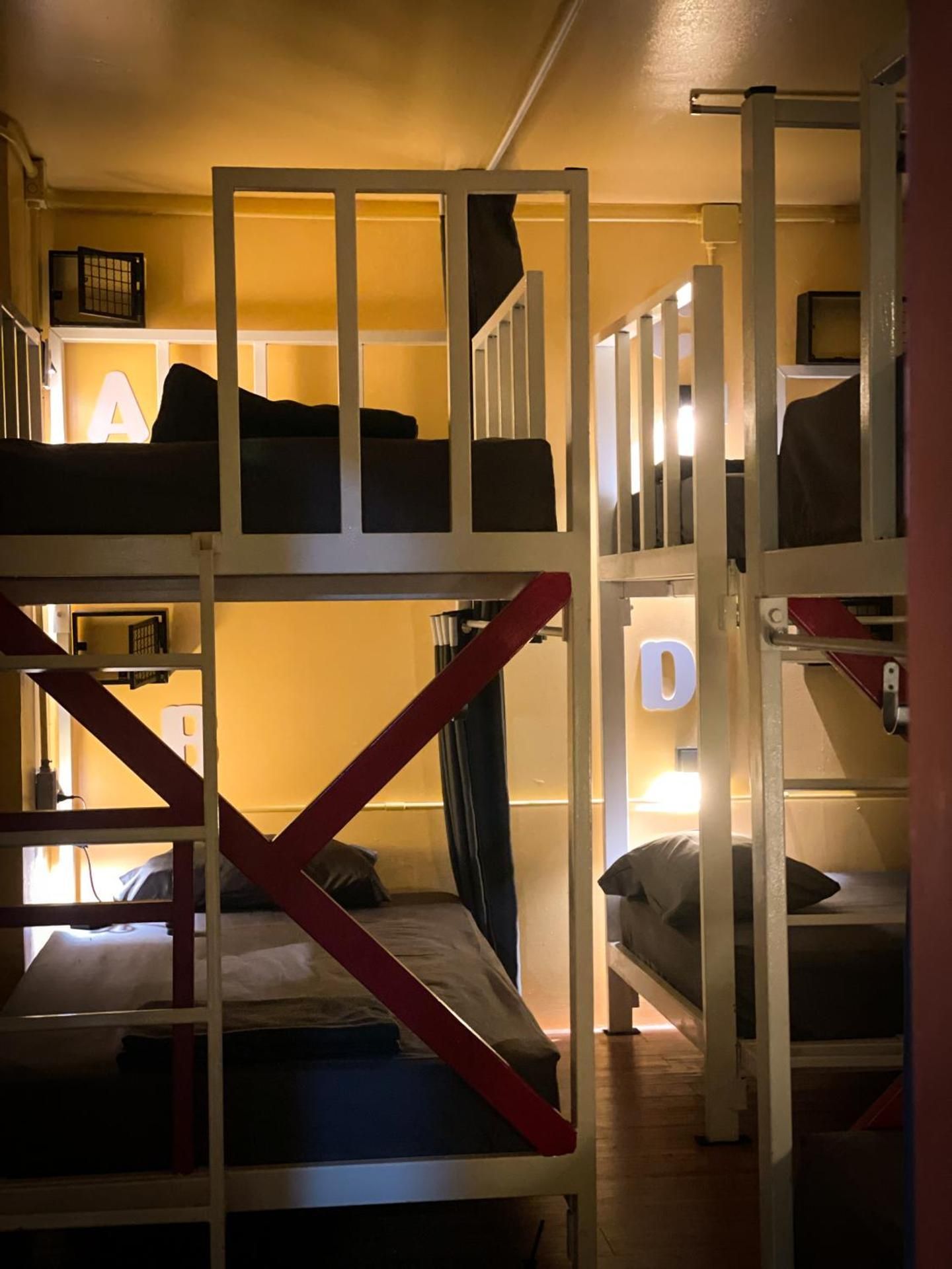 Bed in 8-Bed Mixed Dormitory Room