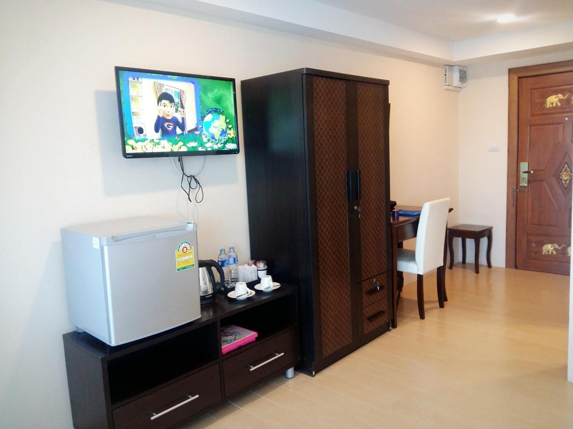 Triple Room with Pool View