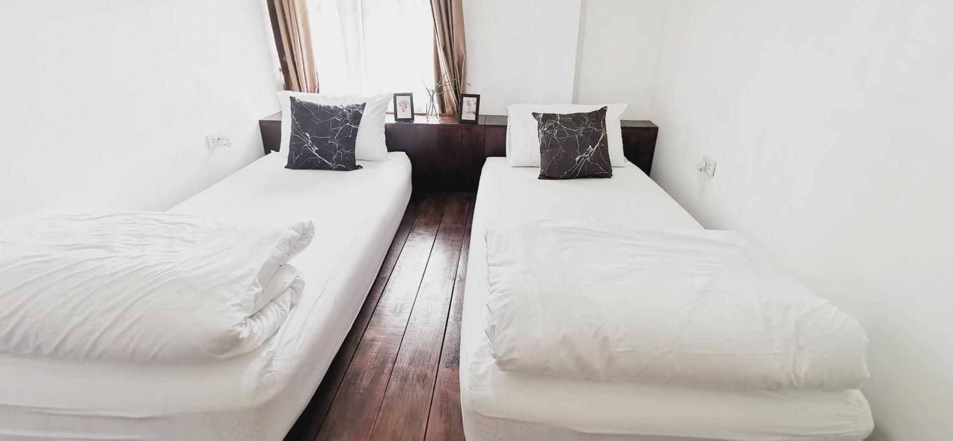 Standard Double Room with Shared Bathroom