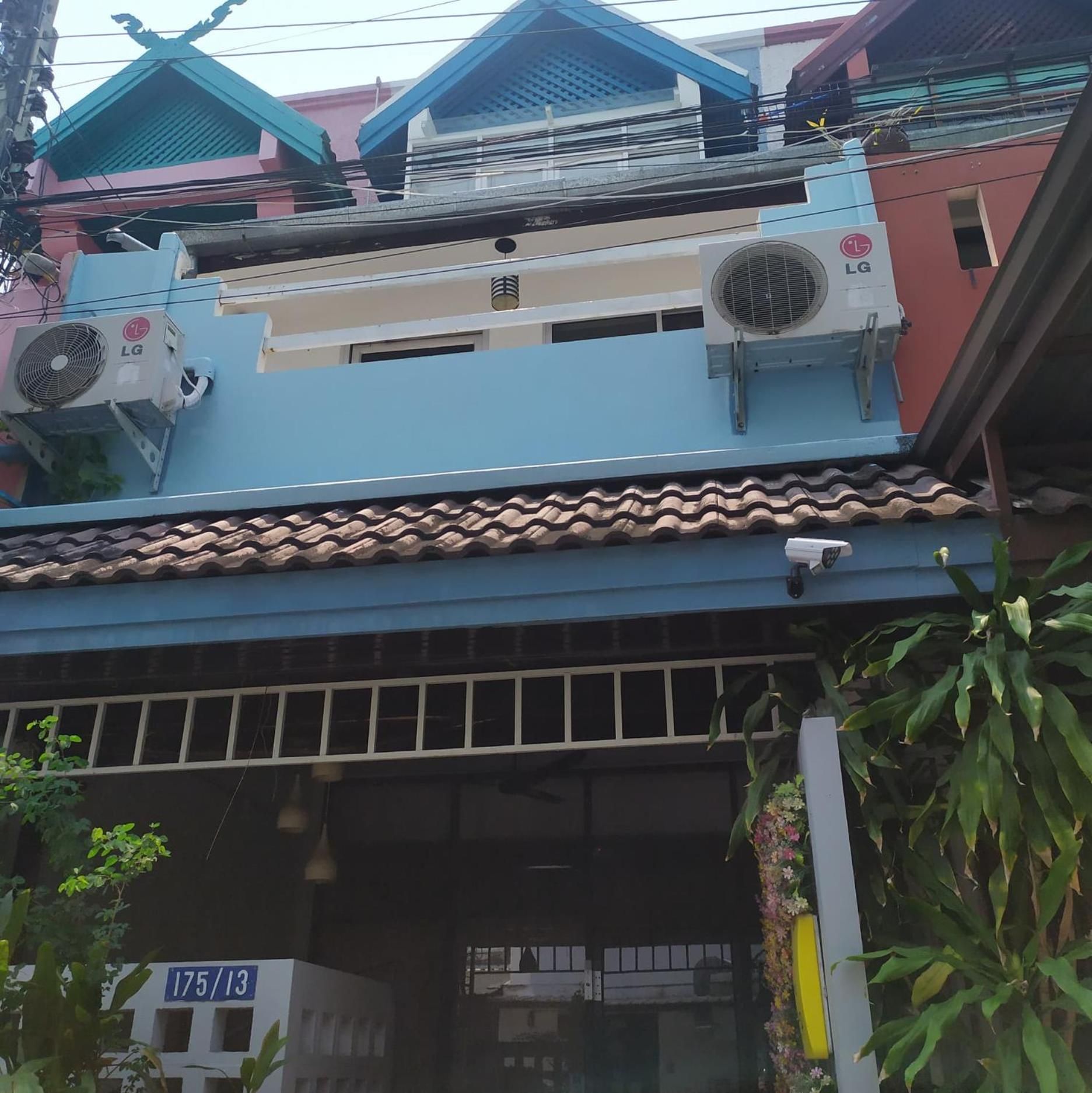 Hooman Hostel