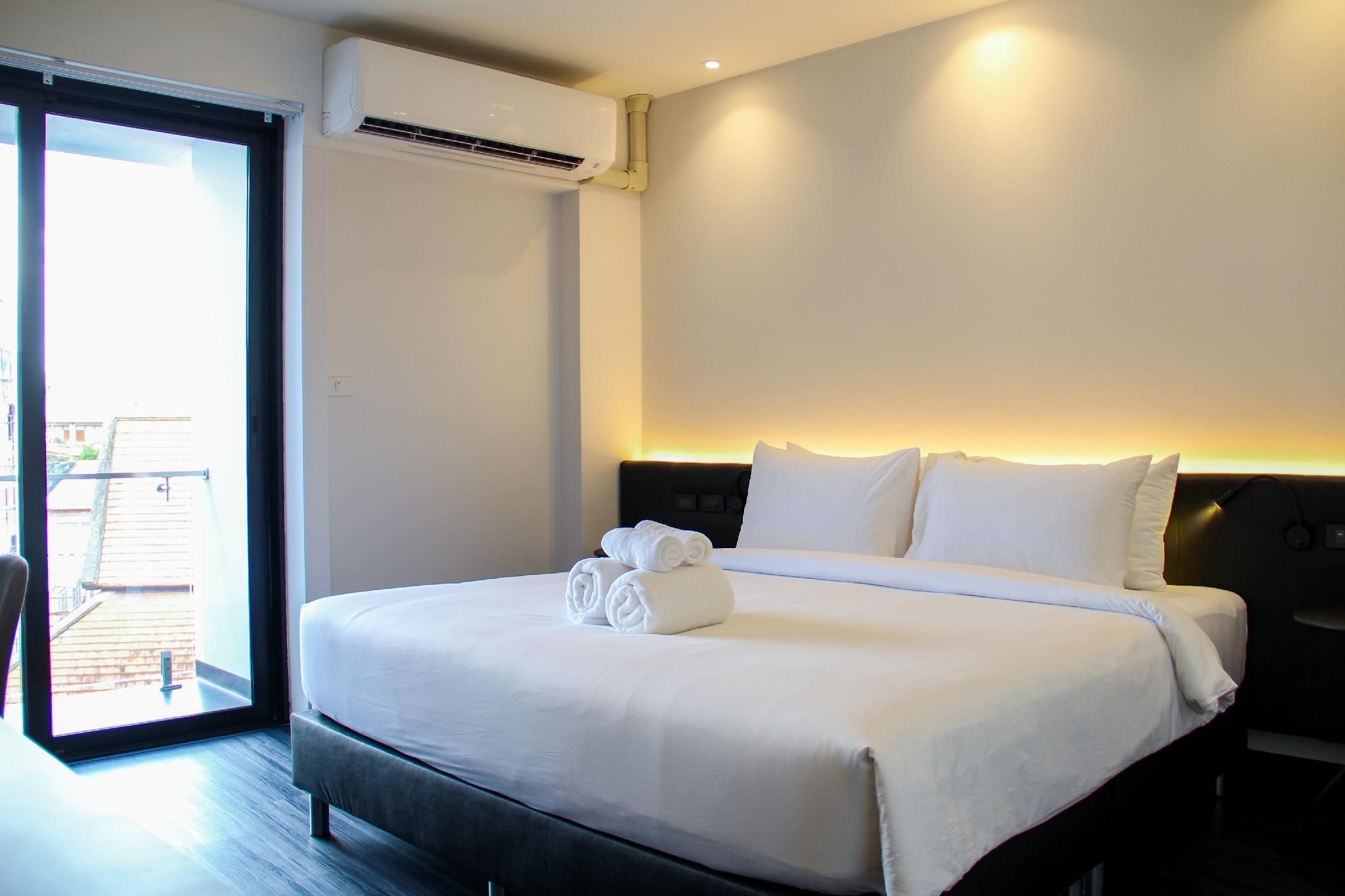 Economy King Room