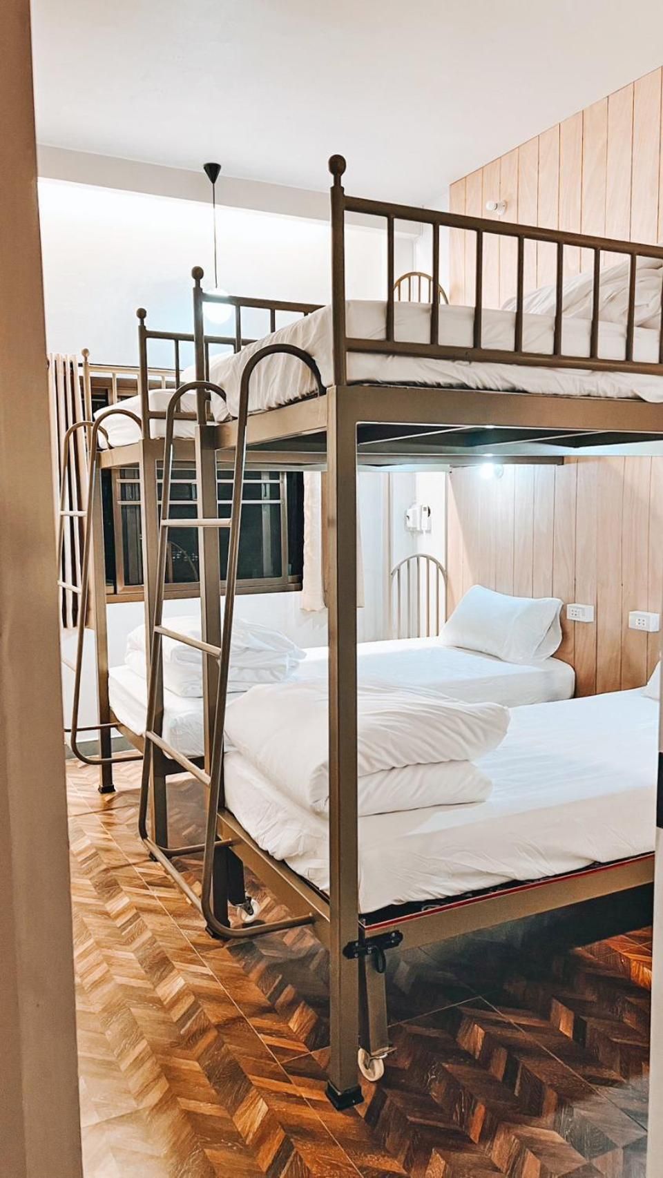 Quadruple Room with Private Bathroom