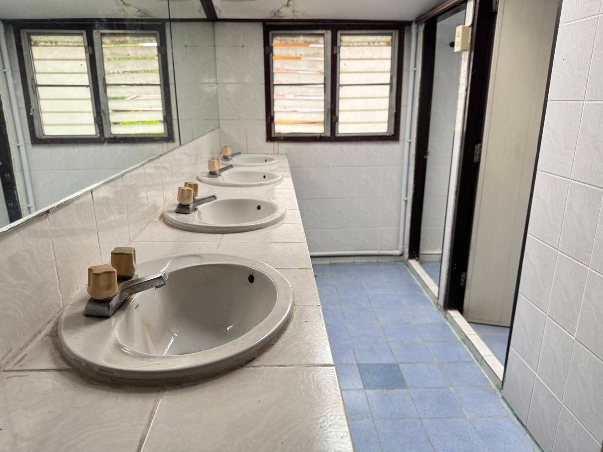 Private Double Room with Shared Bathroom