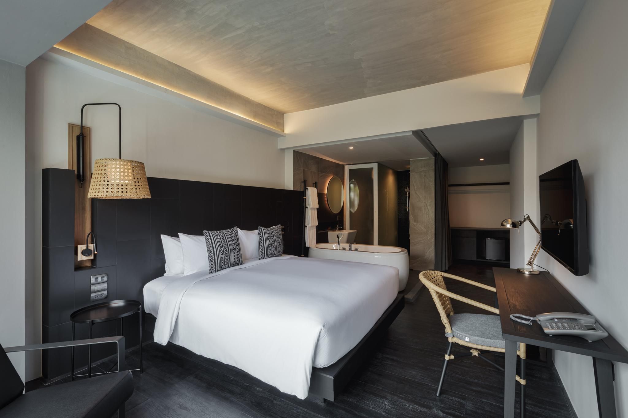 Superior King Room