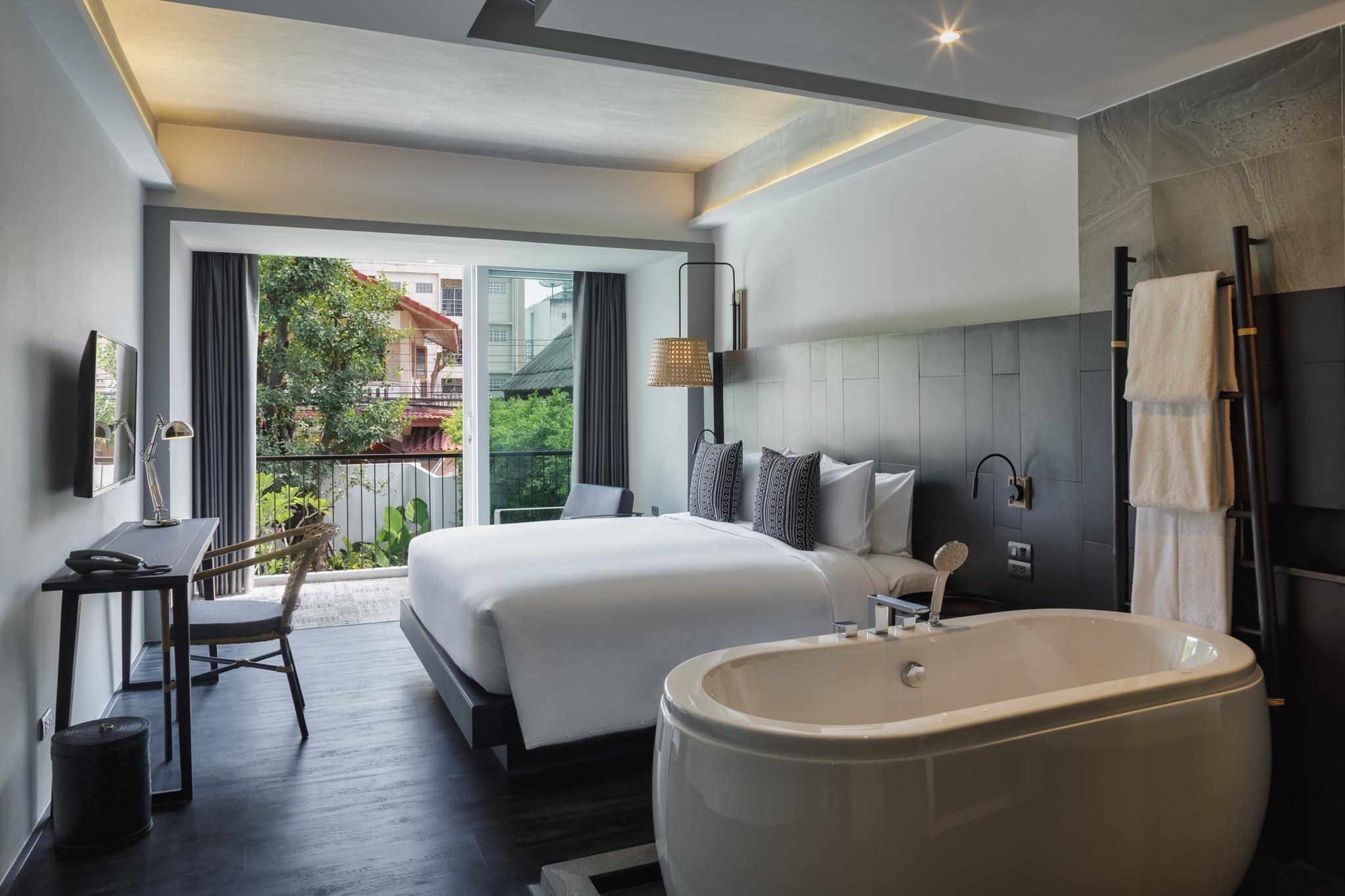 Superior King Room