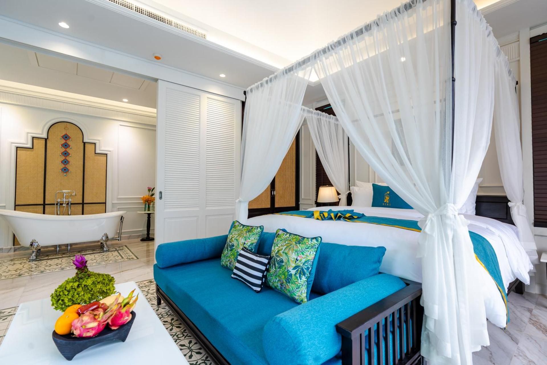 Suite with Balcony