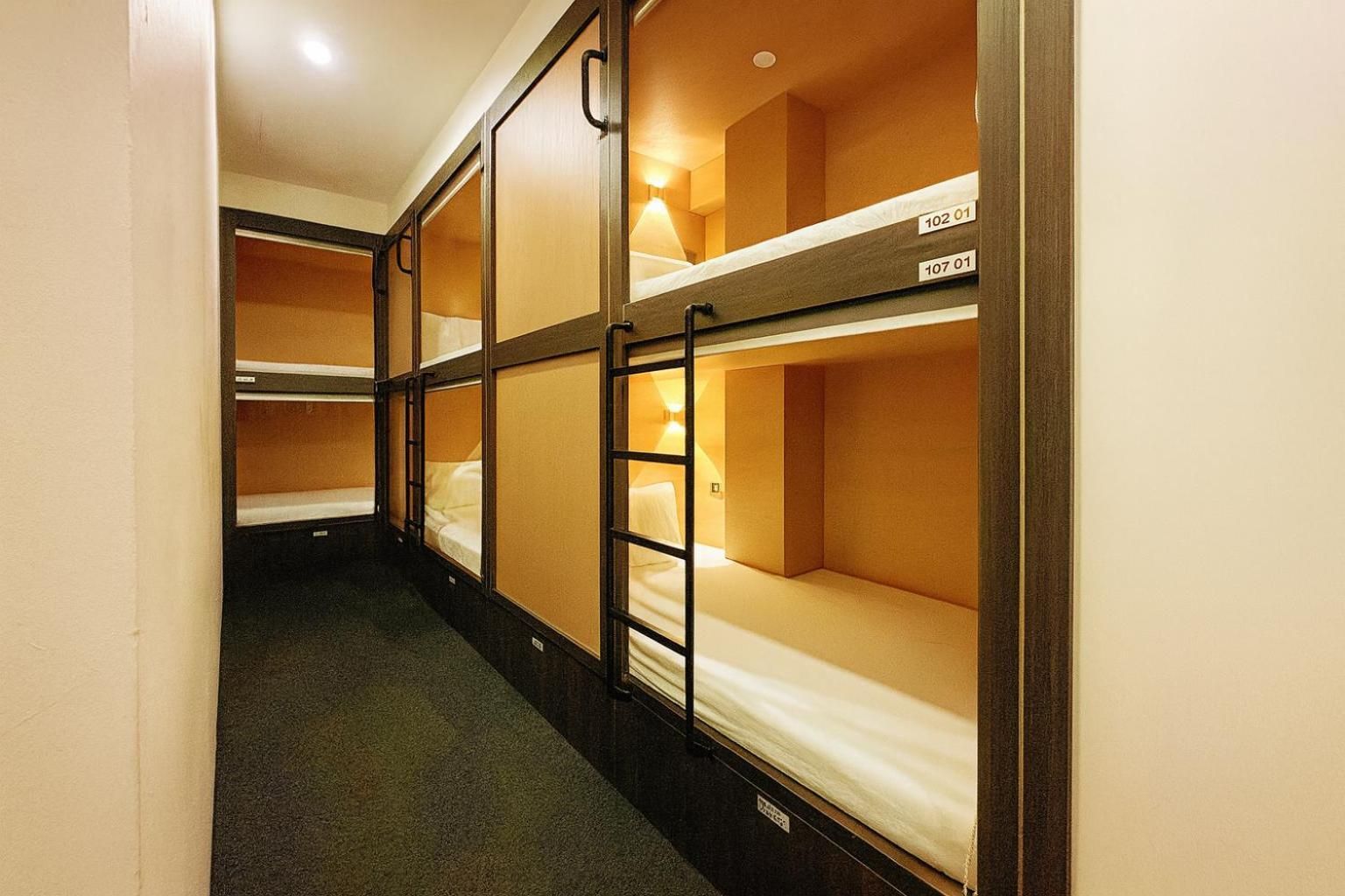 Private Room with Bathroom for 6 people