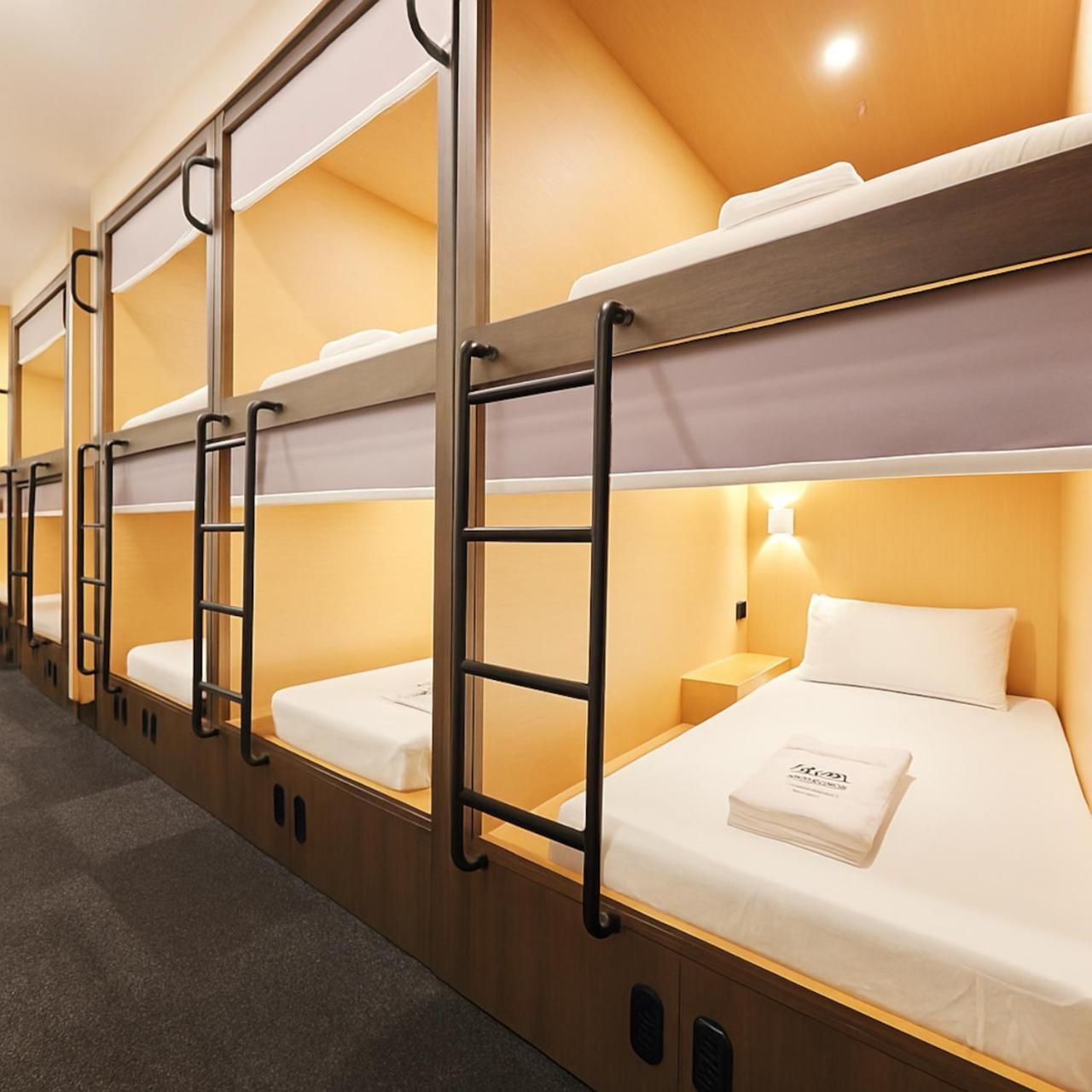 Private Room with Bathroom for 8 people