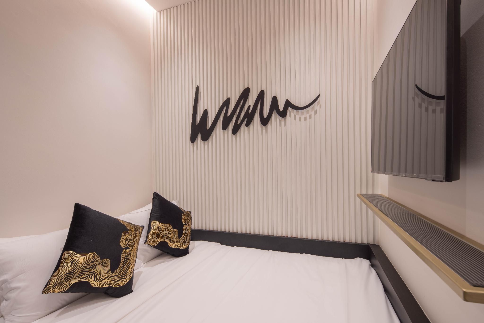 SOCIAL on Outram Standard - 1 Queen Bed 2