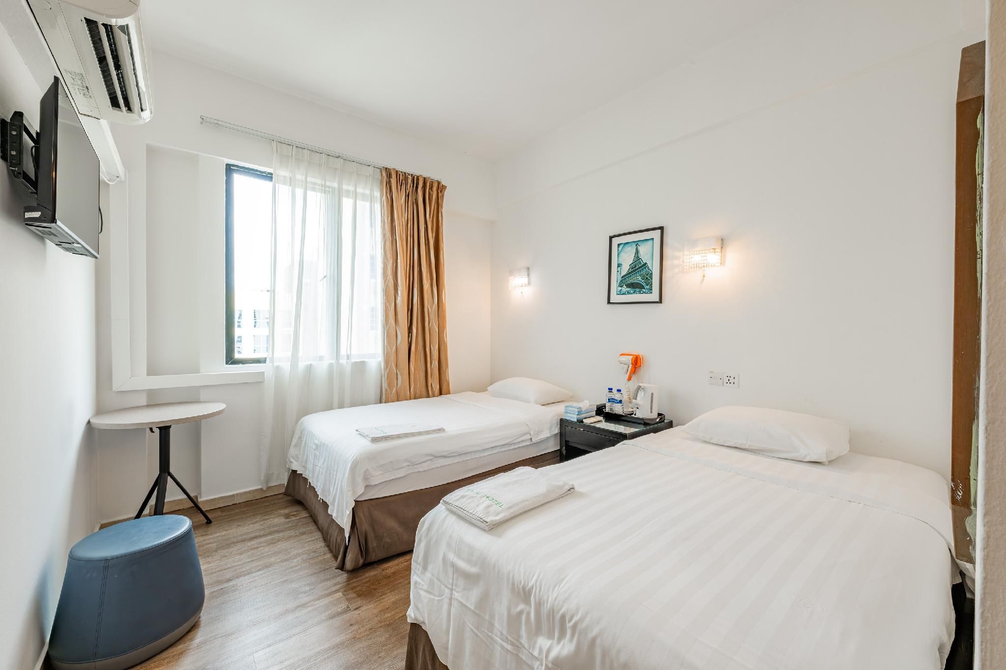Studio Apartment