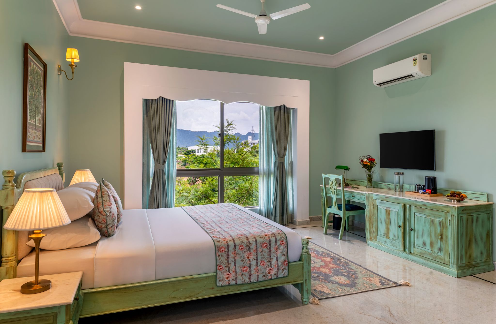 Dilip Niwas Luxe Stay (Near Fateh Sagar Lake 2KM)