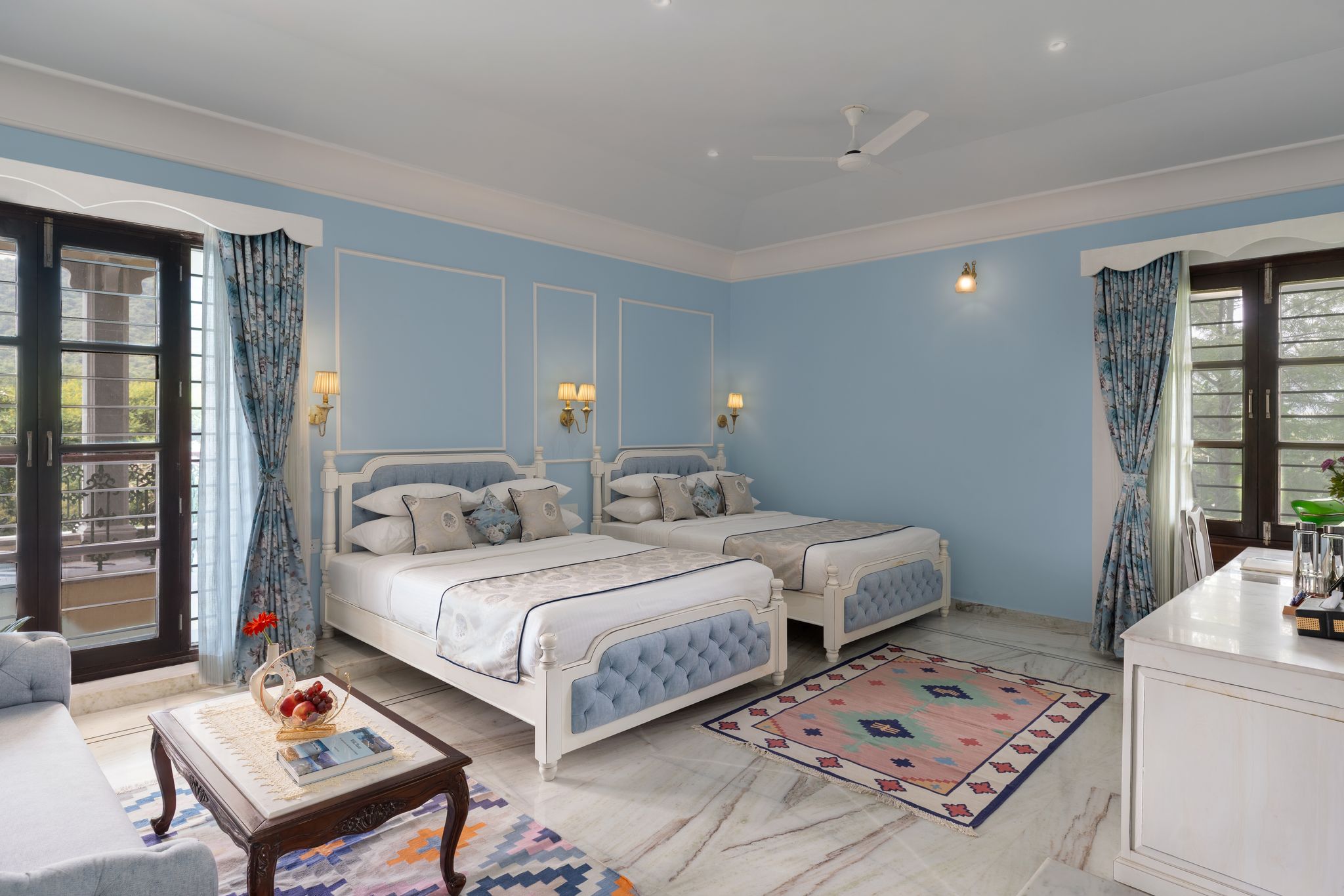 Dilip Niwas Luxe Stay (Near Fateh Sagar Lake 2KM)