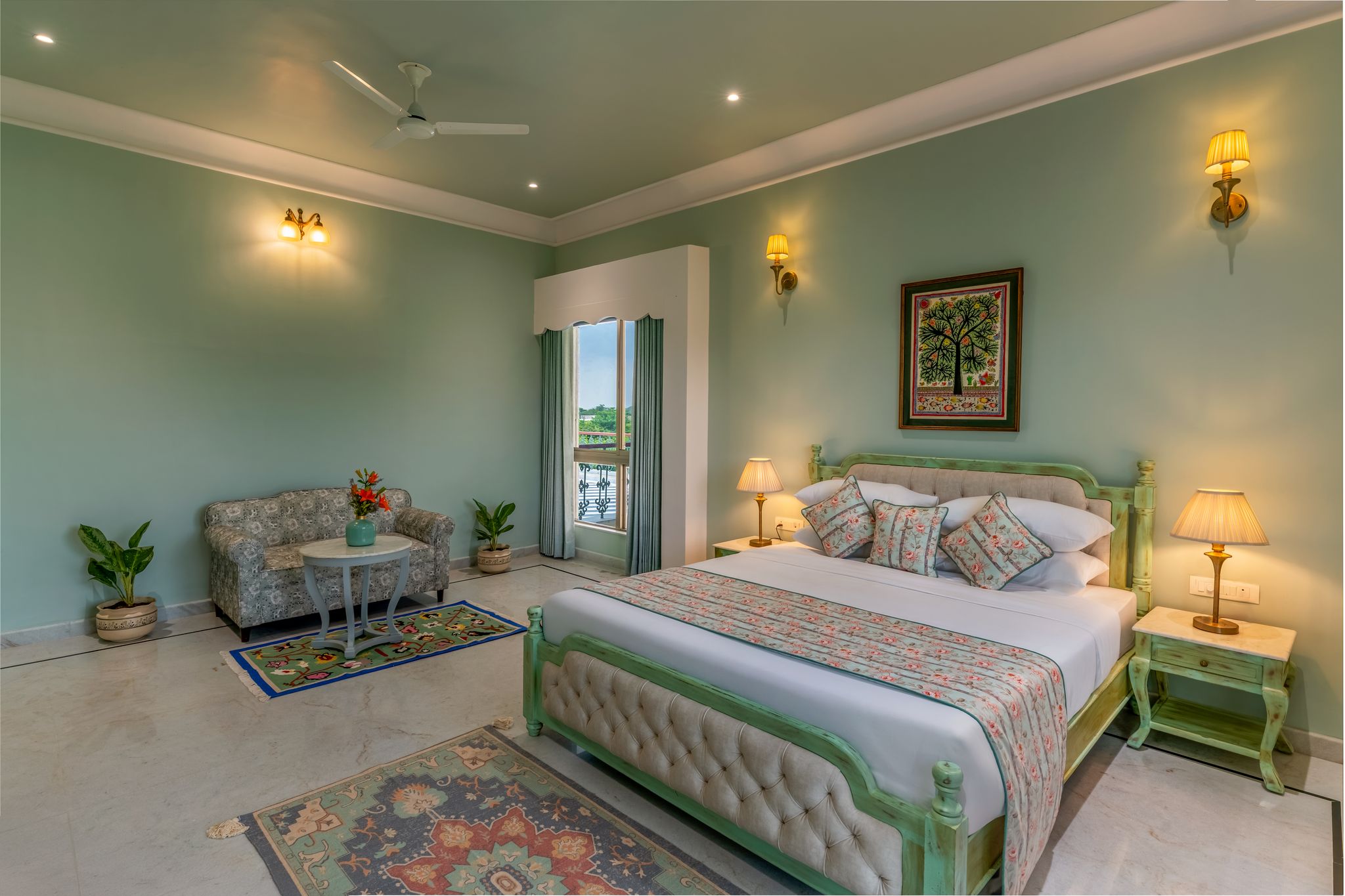 Dilip Niwas Luxe Stay (Near Fateh Sagar Lake 2KM)