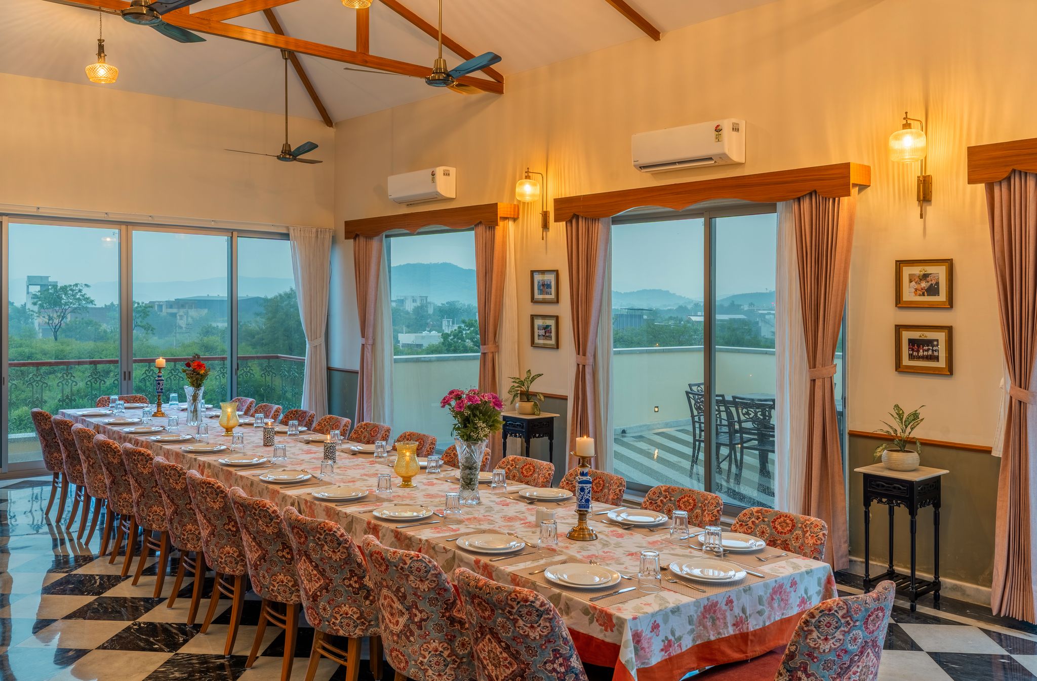 Dilip Niwas Luxe Stay (Near Fateh Sagar Lake 2KM)