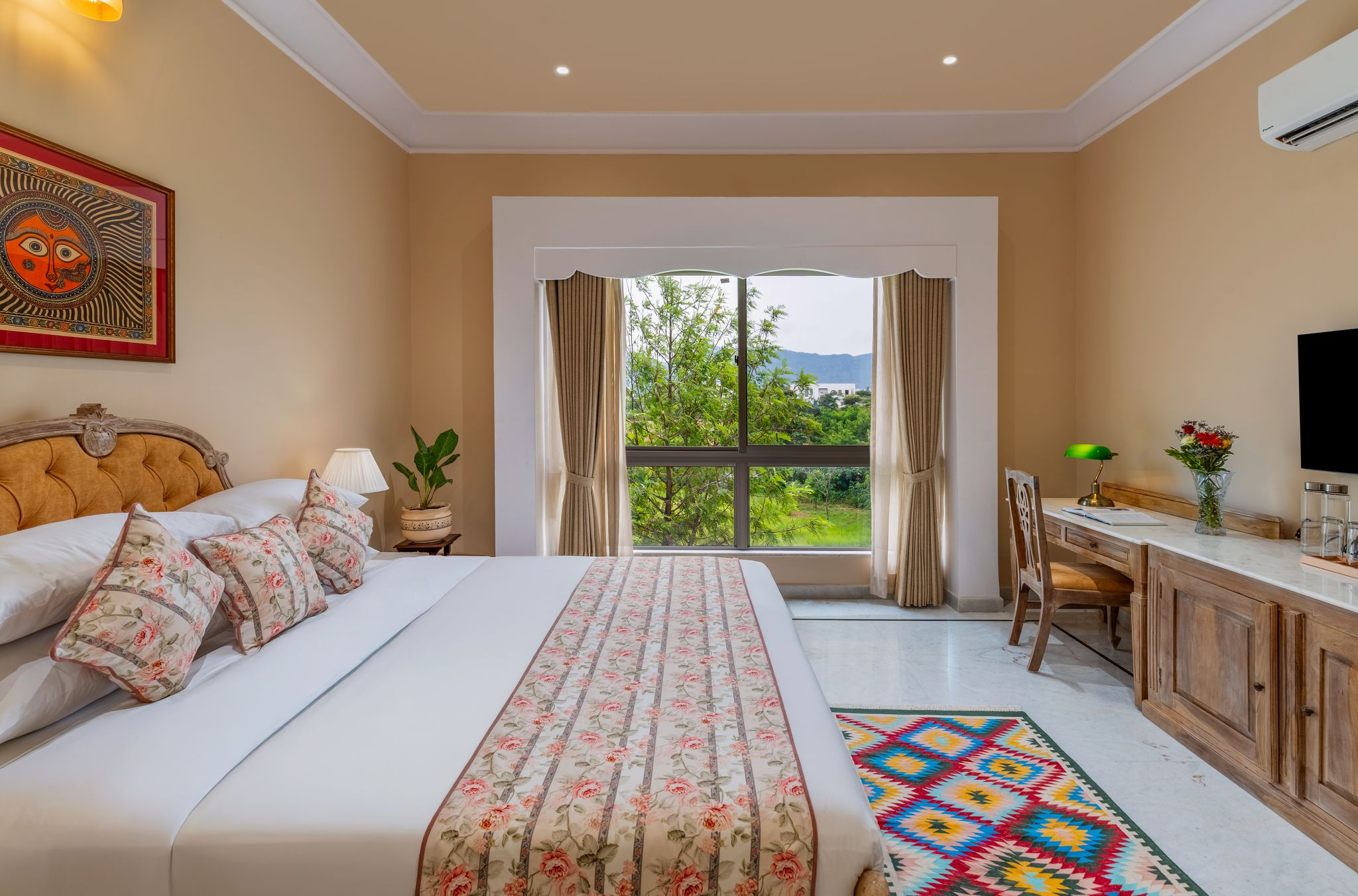 Dilip Niwas Luxe Stay (Near Fateh Sagar Lake 2KM)