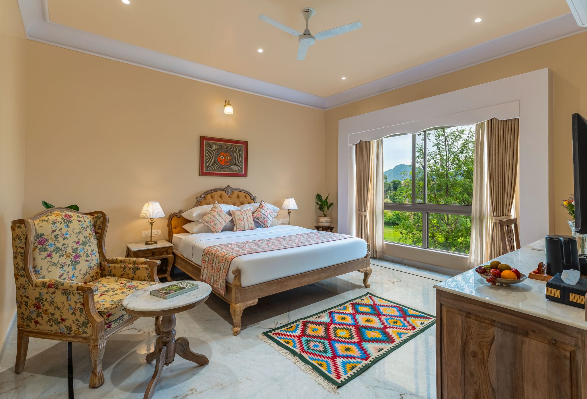 Dilip Niwas Luxe Stay (Near Fateh Sagar Lake 2KM)
