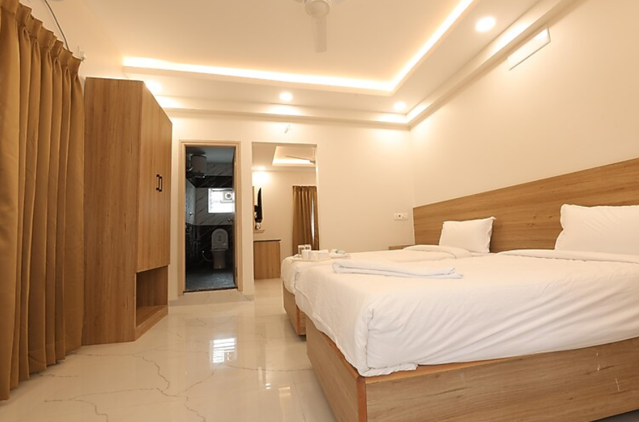 Rohaan Hotel Elite by UPAR Twin Room 2