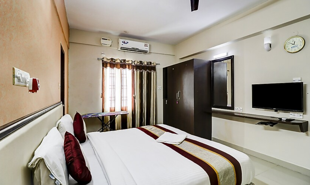 Deluxe AC Room