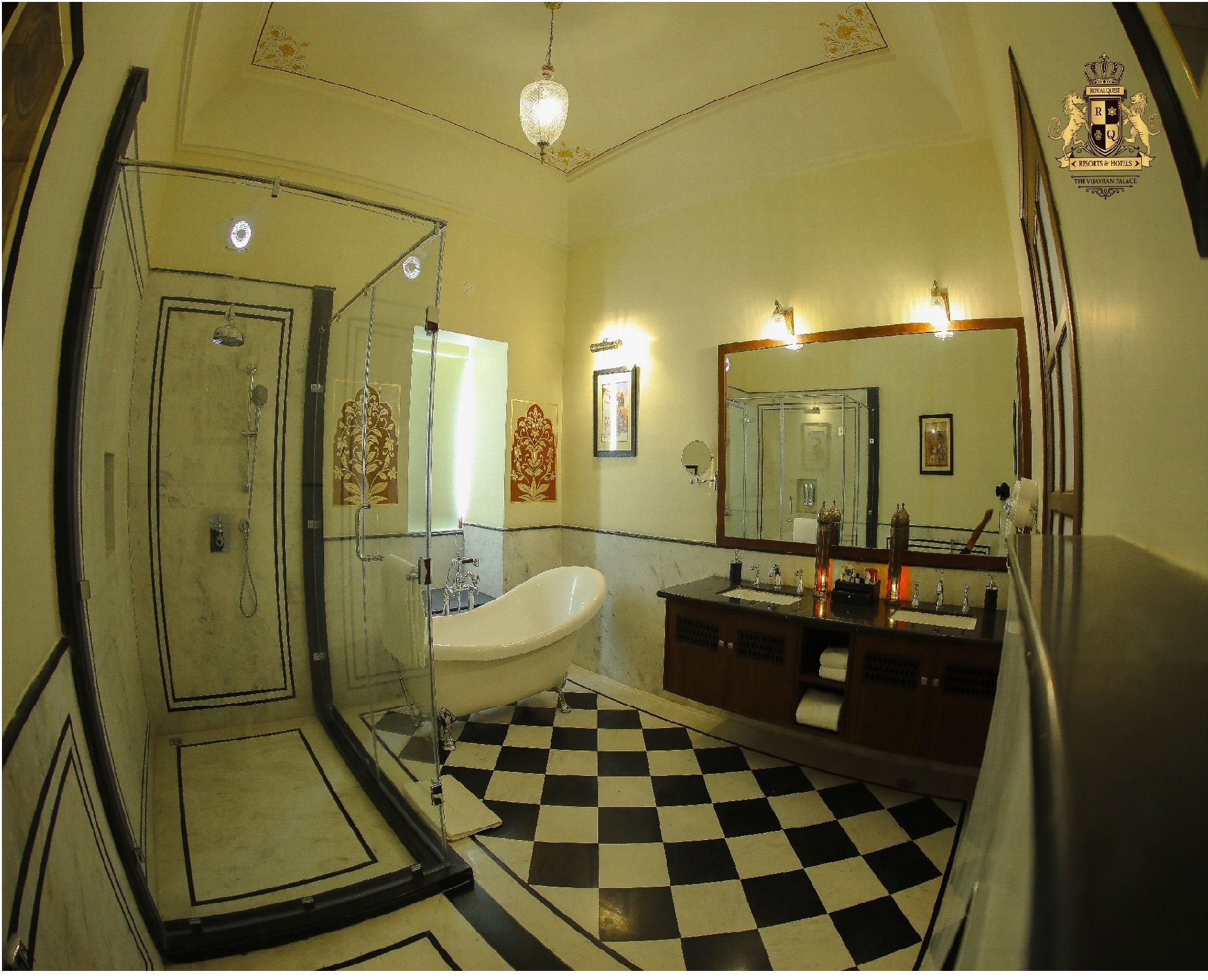 Jharokha Haveli Suite