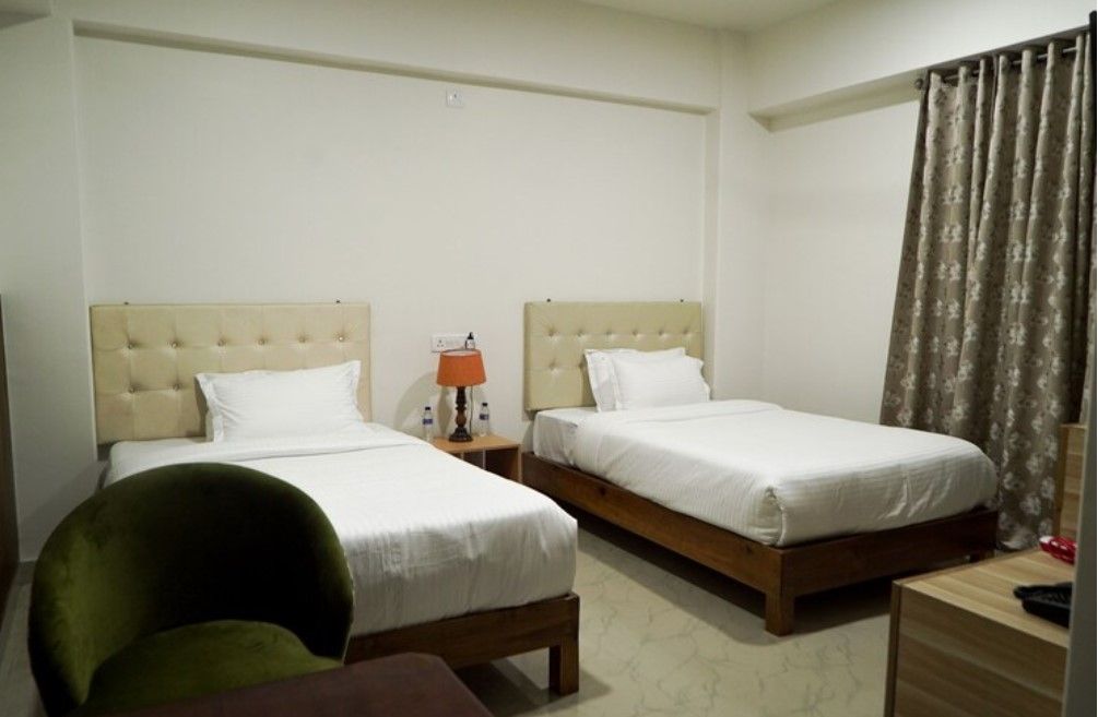 Twin Occupancy (2 Single BED)