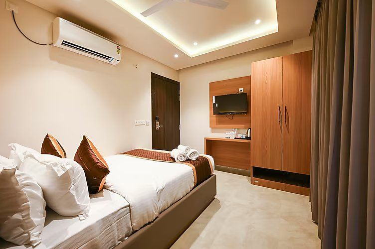 Deluxe Air Conditioned Room