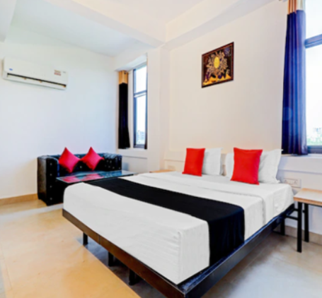  Hotel Vasundhara Grand Deluxe Room With Wi-Fi 2