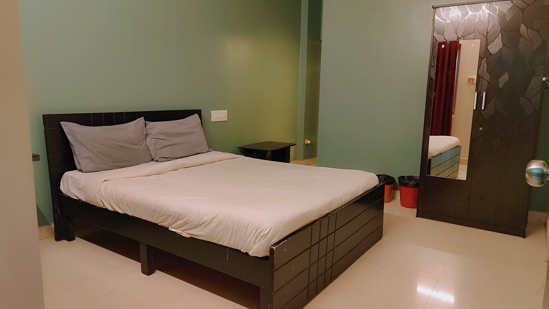 Hotel Metro Stays Standard Room