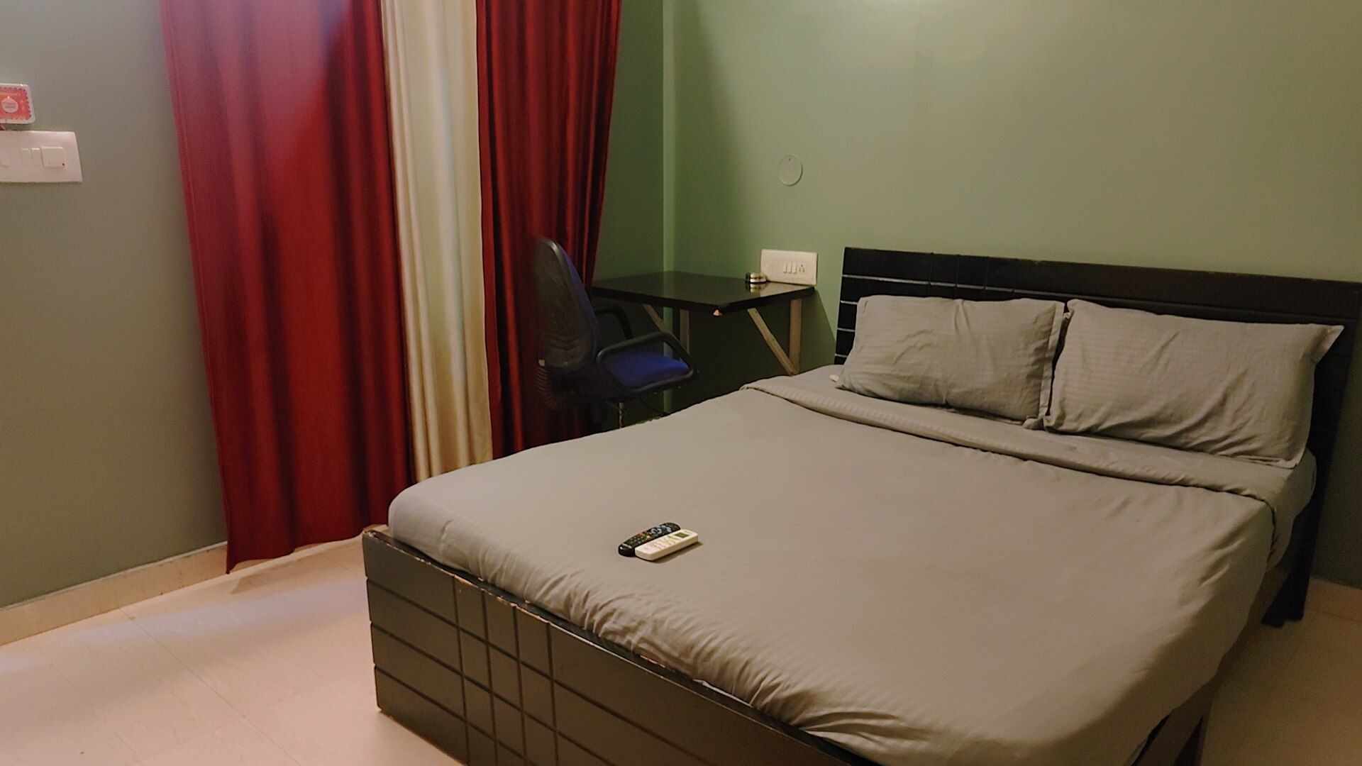 Hotel Metro Stays Standard Room 2