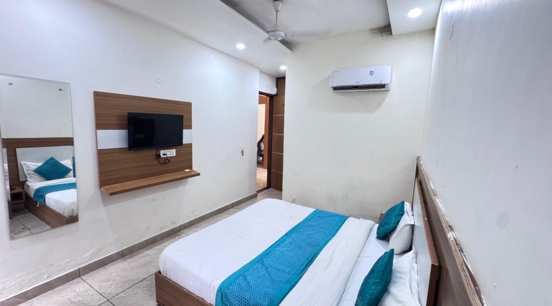 Super Deluxe Room