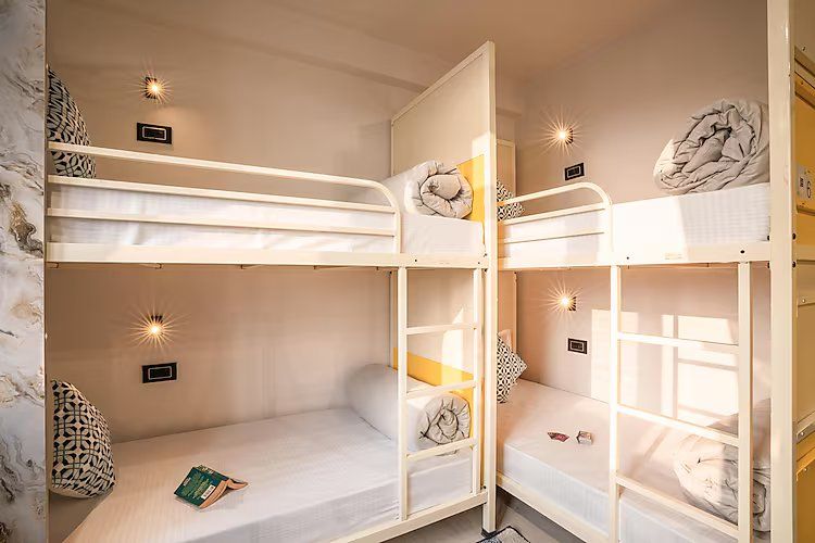 Bed in 6 Bed Mixed Dormitory Room Ensuite Washroom