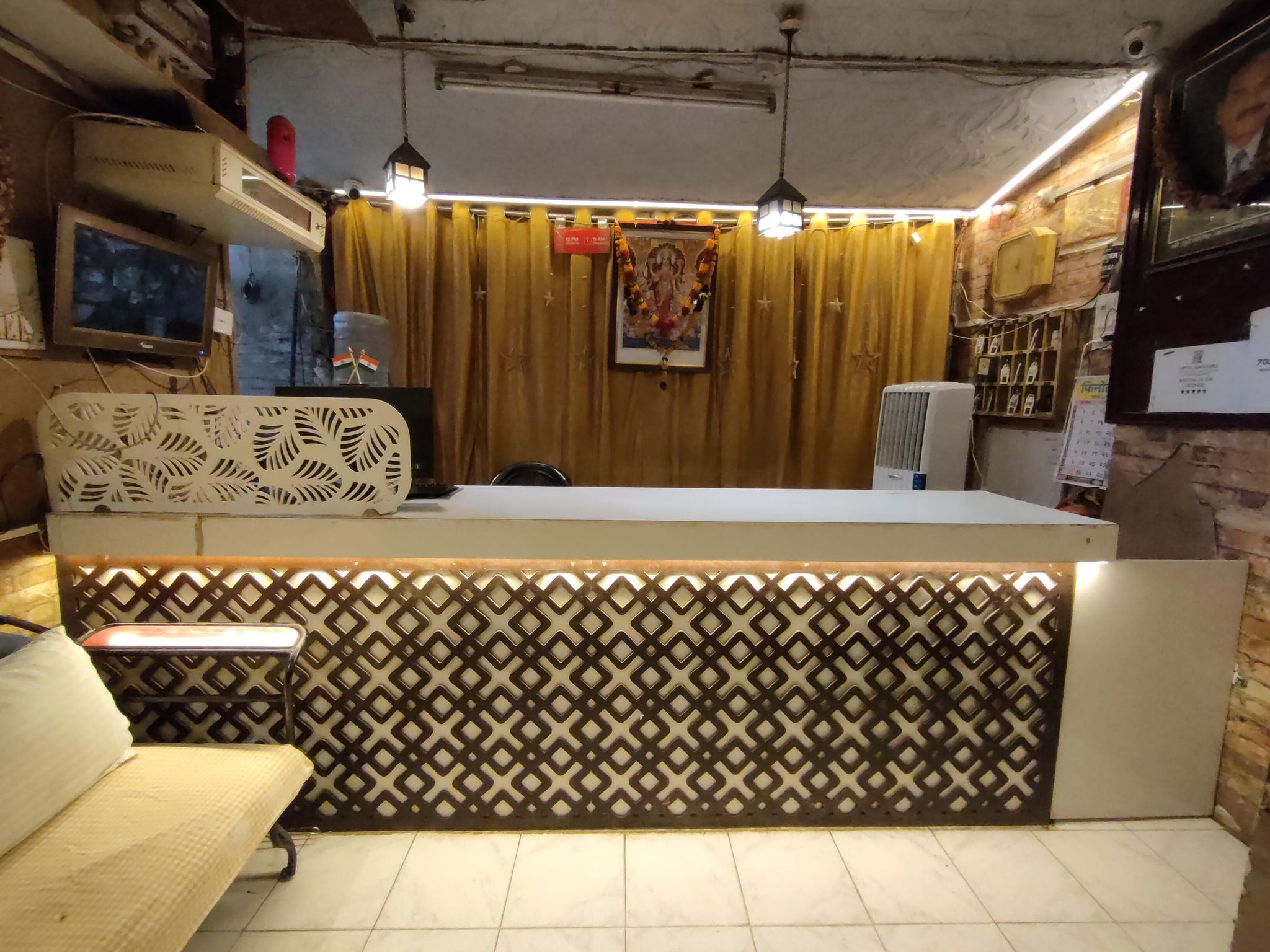 Hotel Shiv Tara