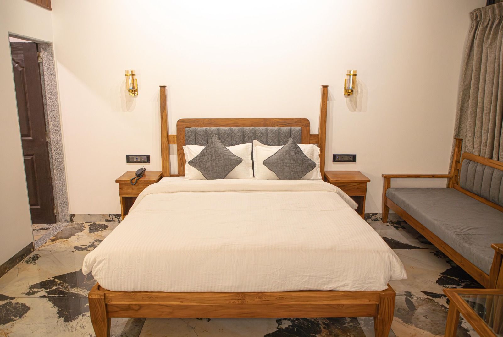 Super Deluxe Room
