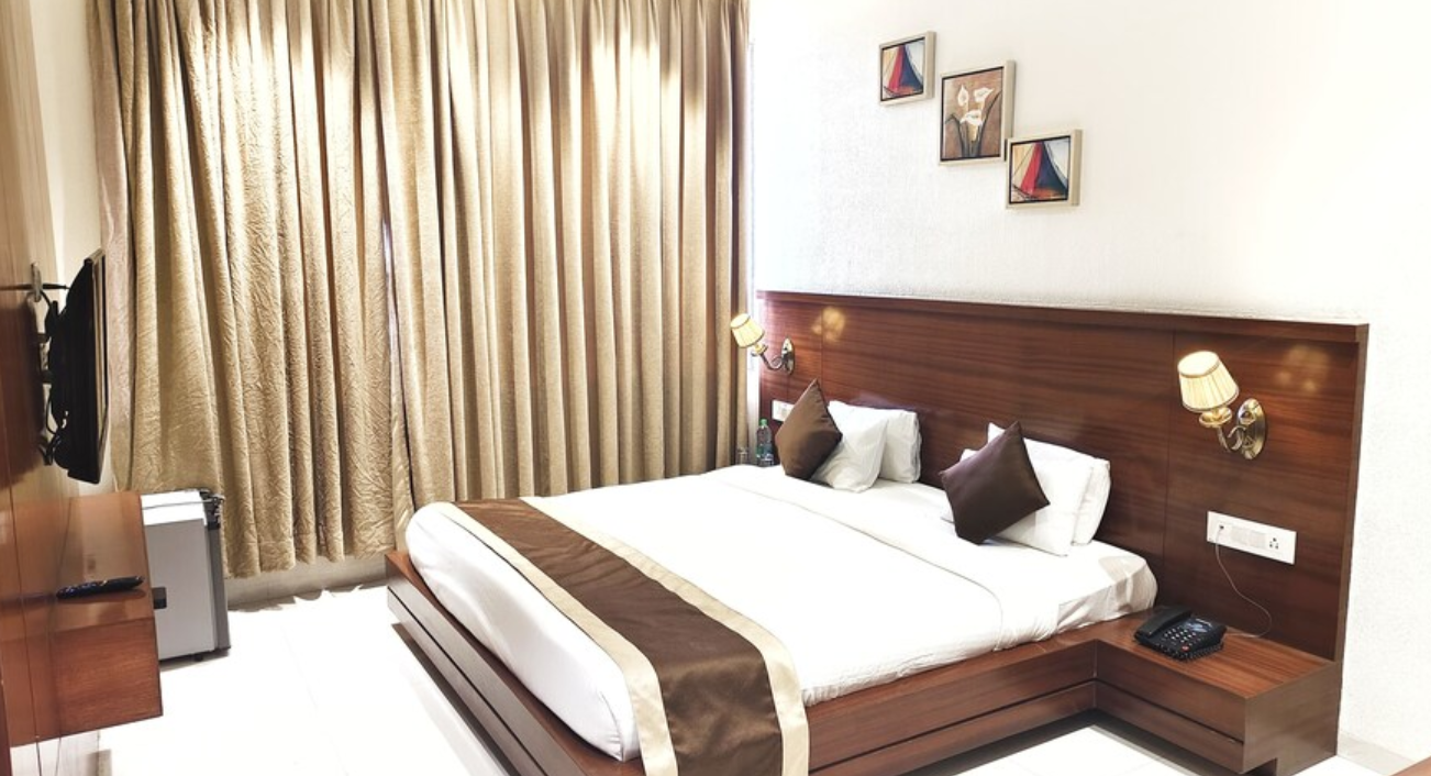 Hotel The Chandra Leela Superior Room 2