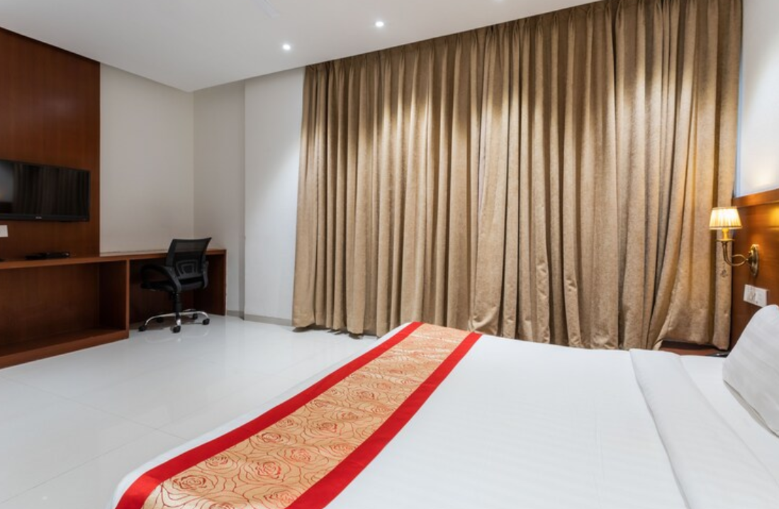 Hotel The Chandra Leela Superior Room 4