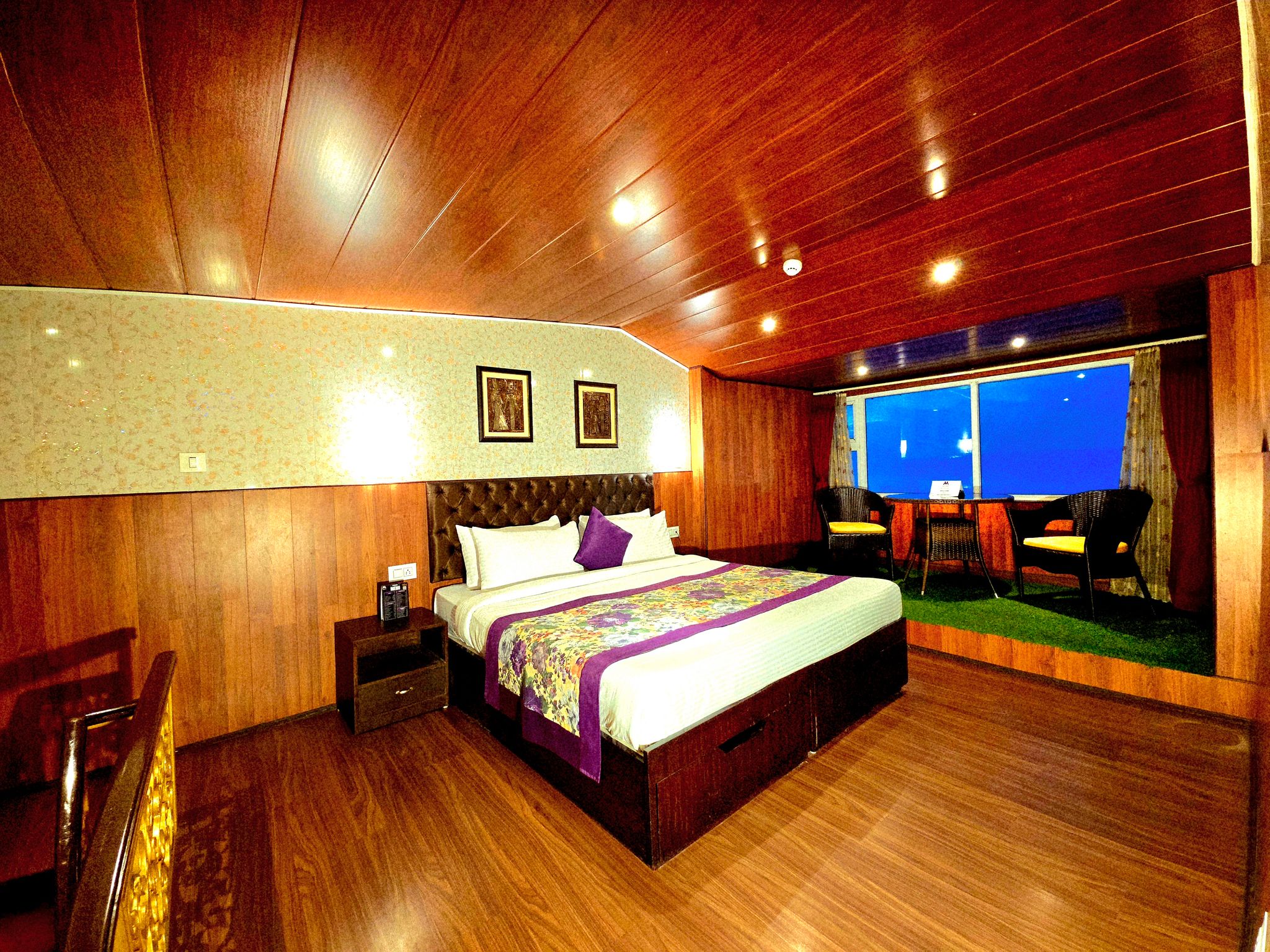 Attic Kanchenjunga View Room