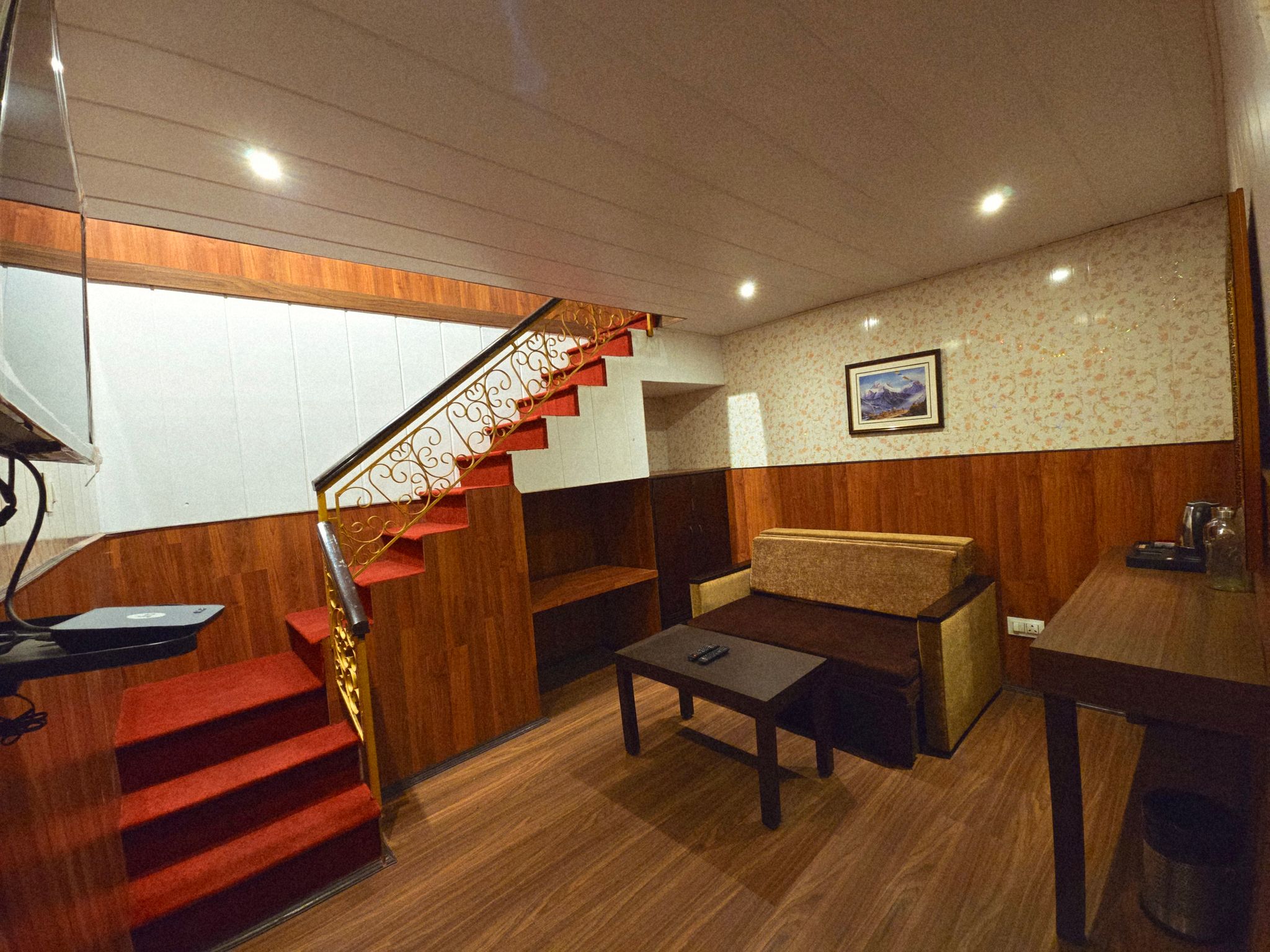 Attic Kanchenjunga View Room