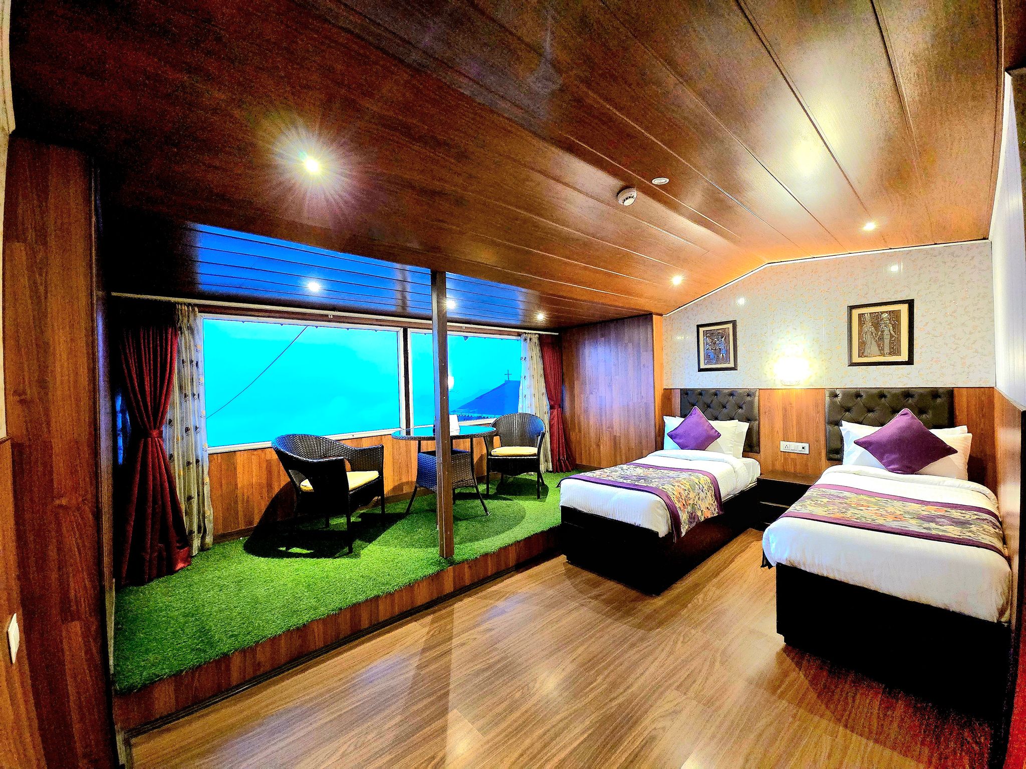 Attic Kanchenjunga View Room