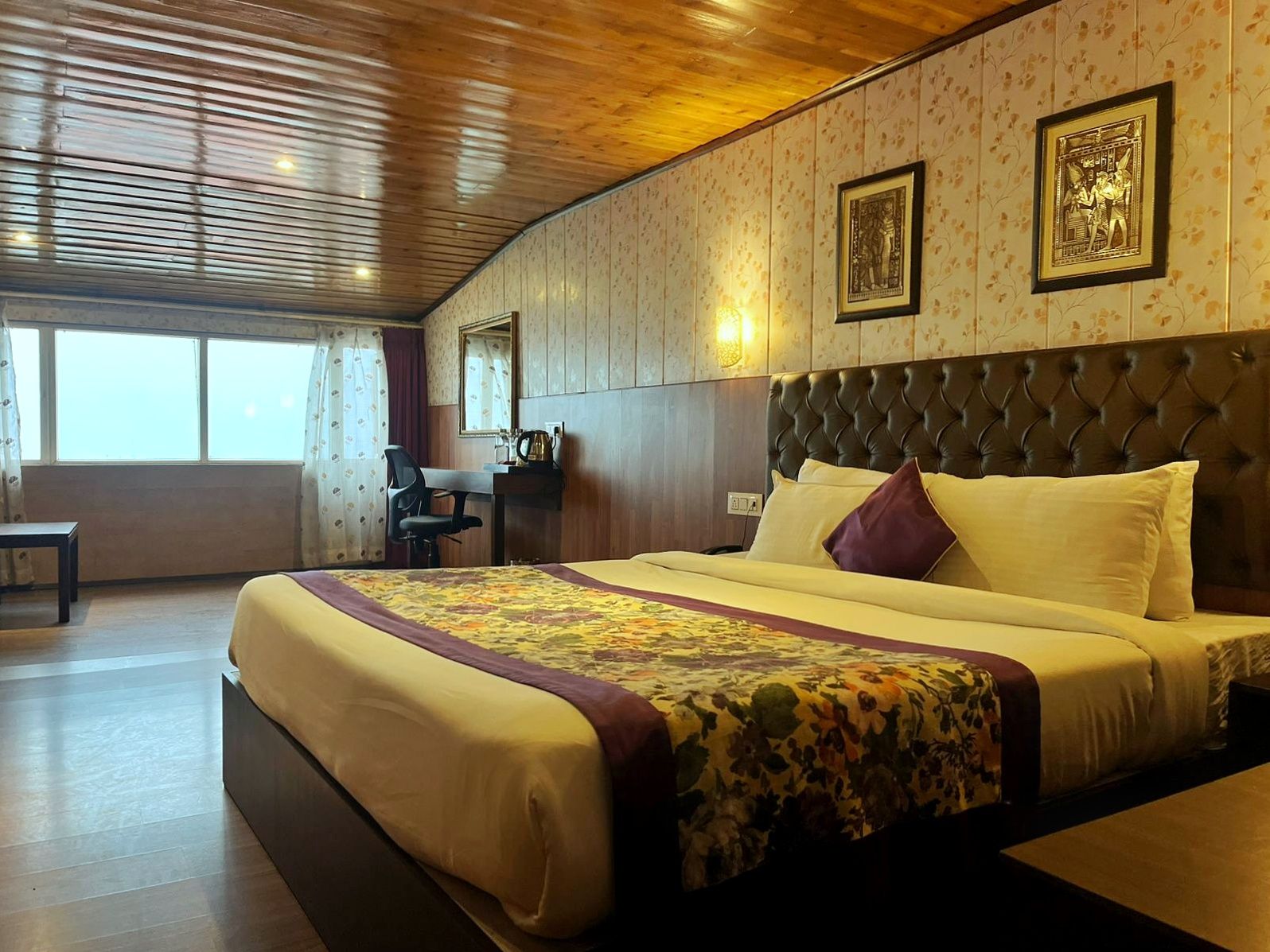 Mount Thistle Boutique Hotel Premium Kanchenjunga View Room 2