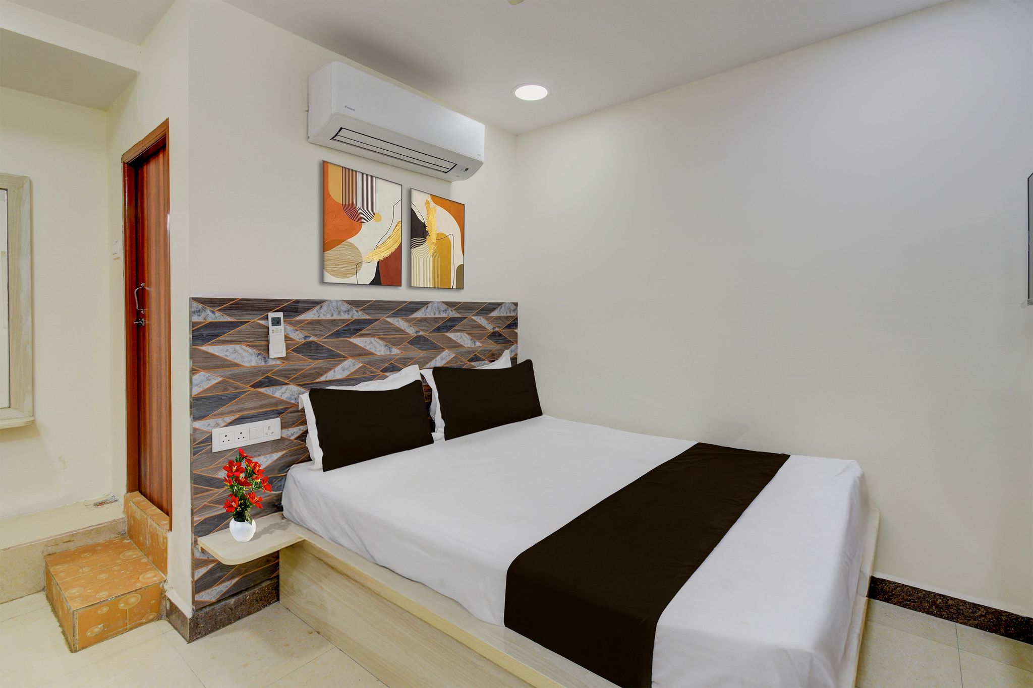 Super Hotel O Saibaba Temple Chintal Formerly Himagiri Luxury Room CLASSIC 10