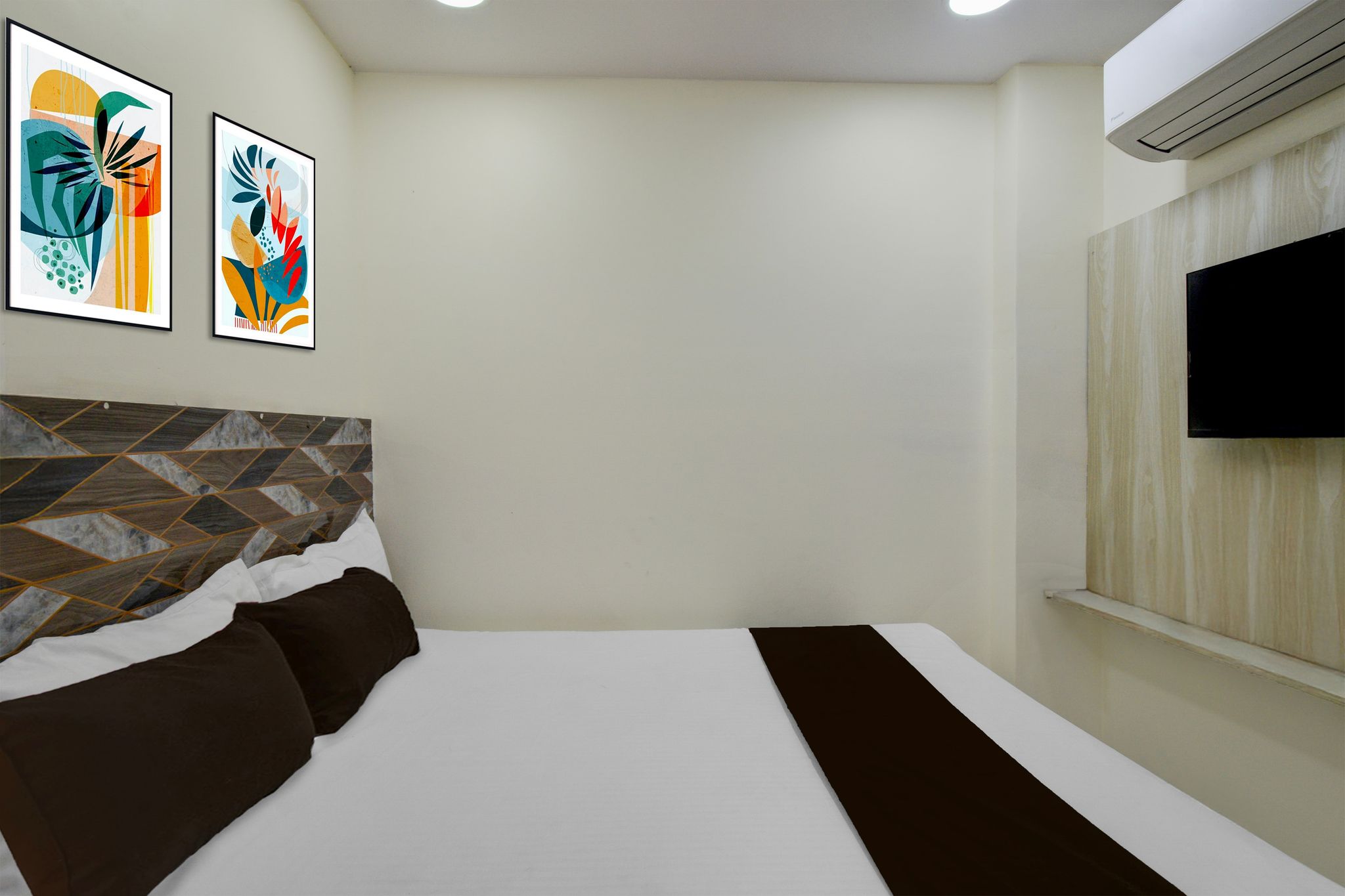 Super Hotel O Saibaba Temple Chintal Formerly Himagiri Luxury Room CLASSIC 9