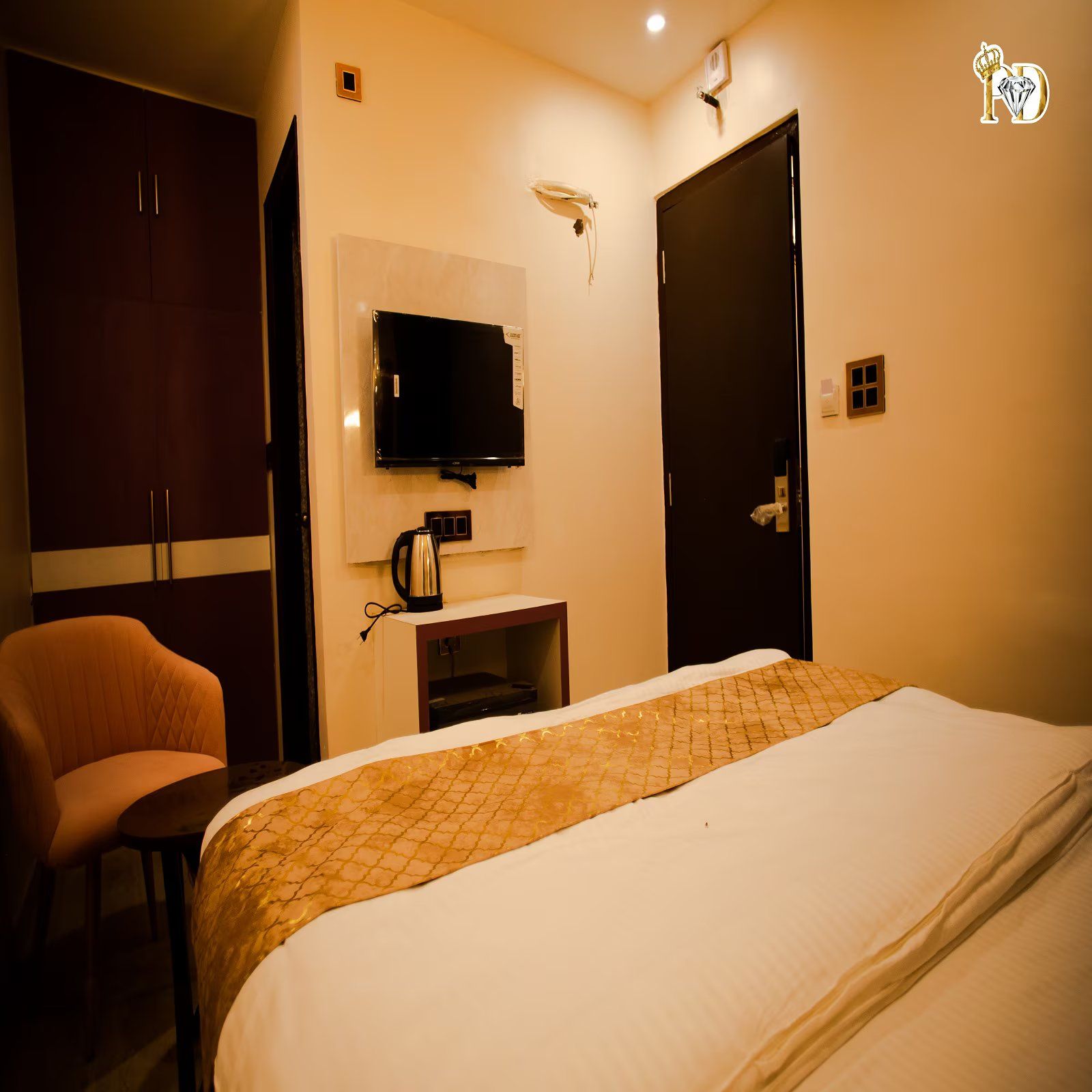 Prince Diamond Hotel Deluxe Room 6