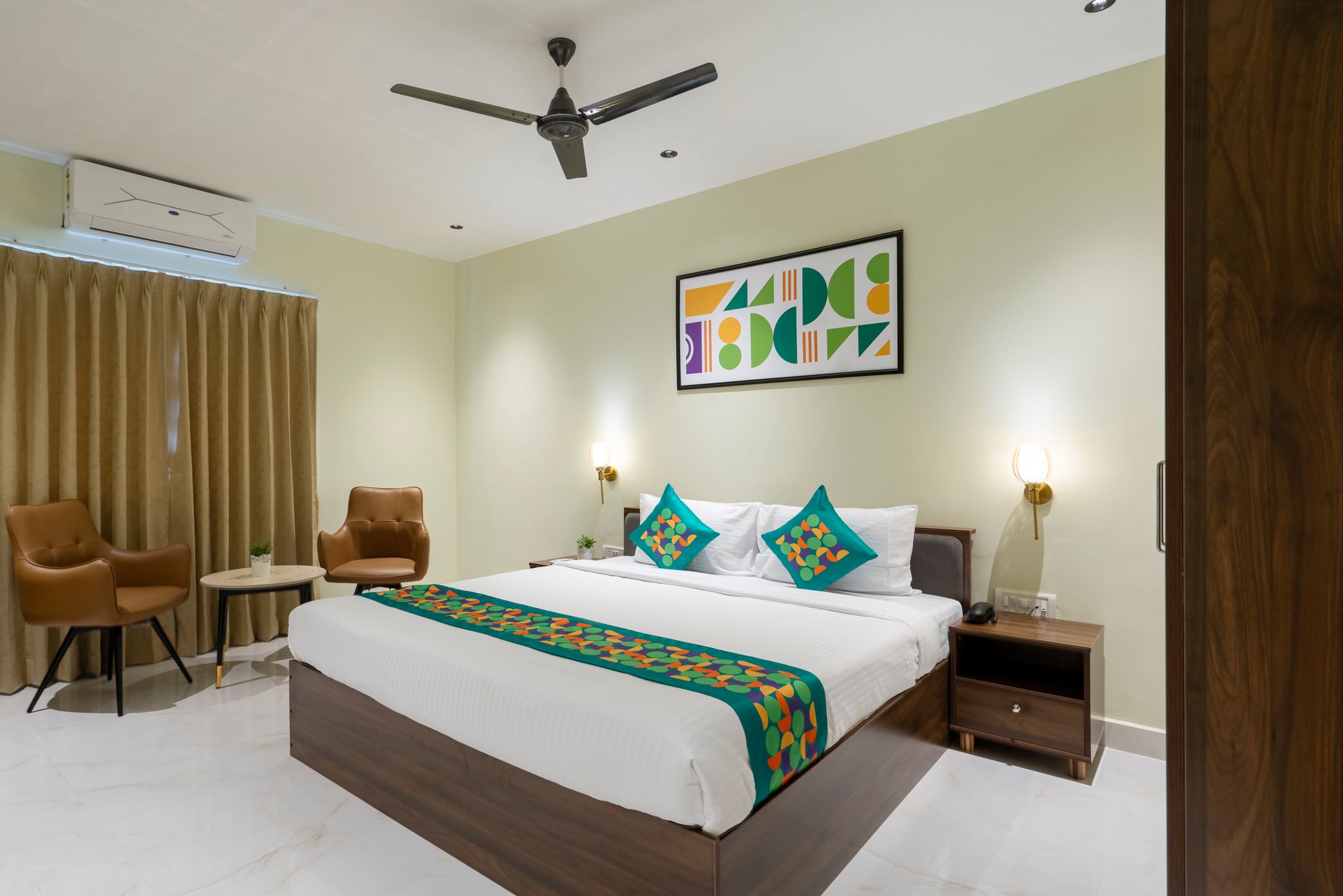 Treebo The Infinity, Banjara Hills Deluxe Room 5