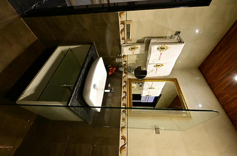 Sawant Palace Hotel Super Deluxe Room 9