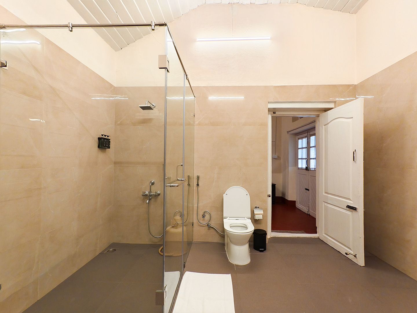 Sereniva Orange Grove Bungalow Heritage Deluxe Room 11