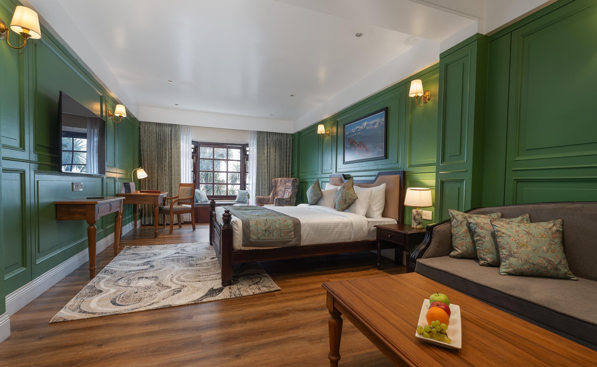 Planter's Heritage by Cilantro Collection- Mall Road Autumn Flush (02pax) 9