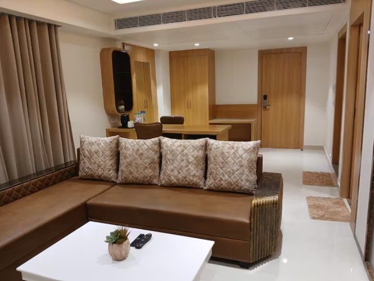 Suite With City View