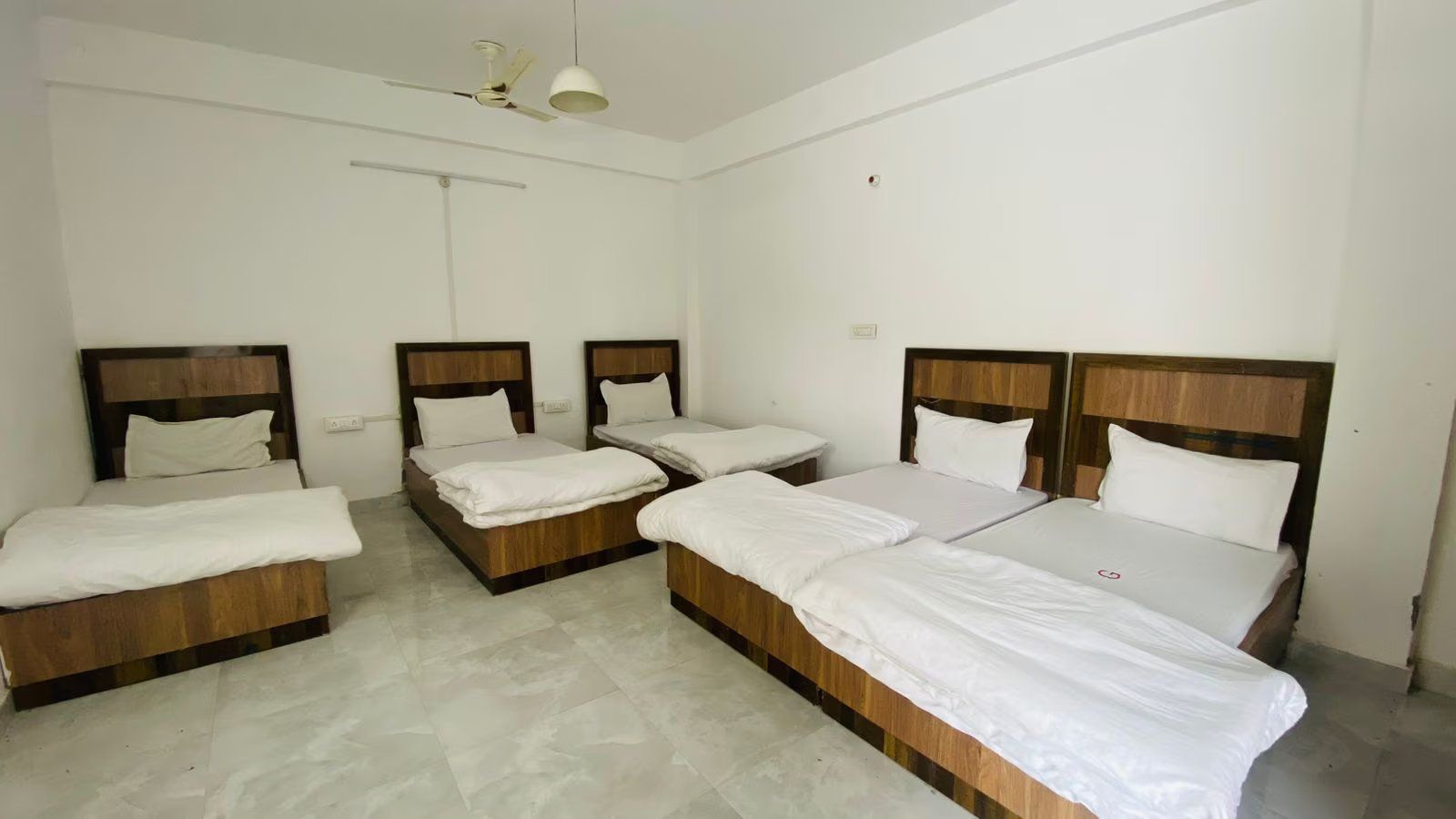 Super Deluxe Room
