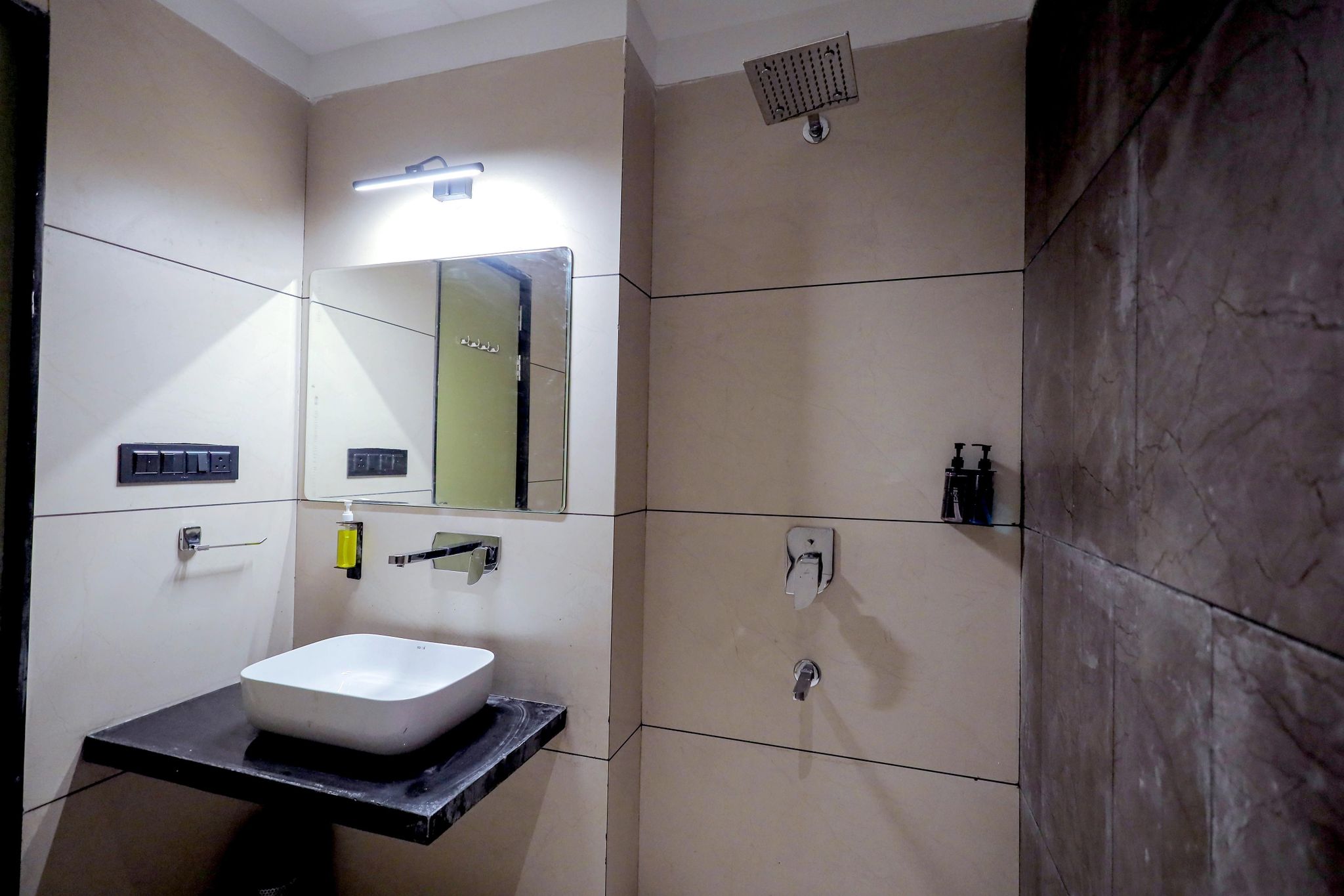 SATYAM INN King Bed Room 4